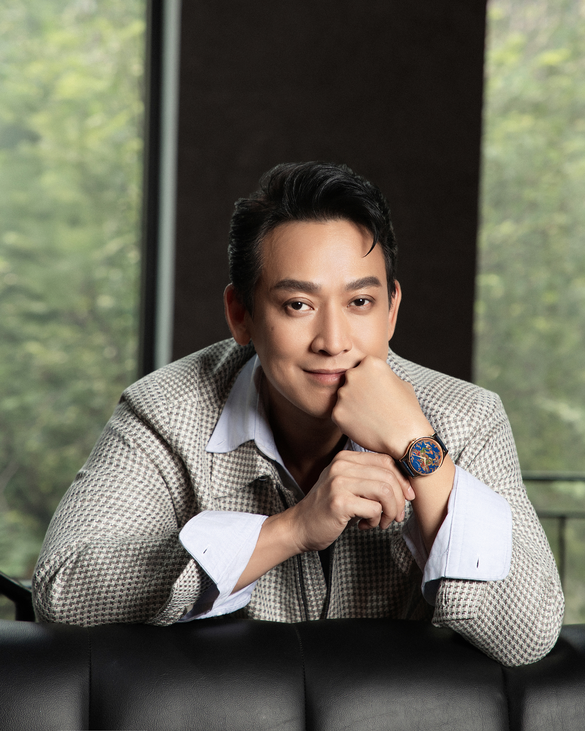 Vẻ ngo&agrave;i của 'qu&yacute; &ocirc;ng độc th&acirc;n' Hứa Vĩ Văn ở tuổi 46- Ảnh 2.