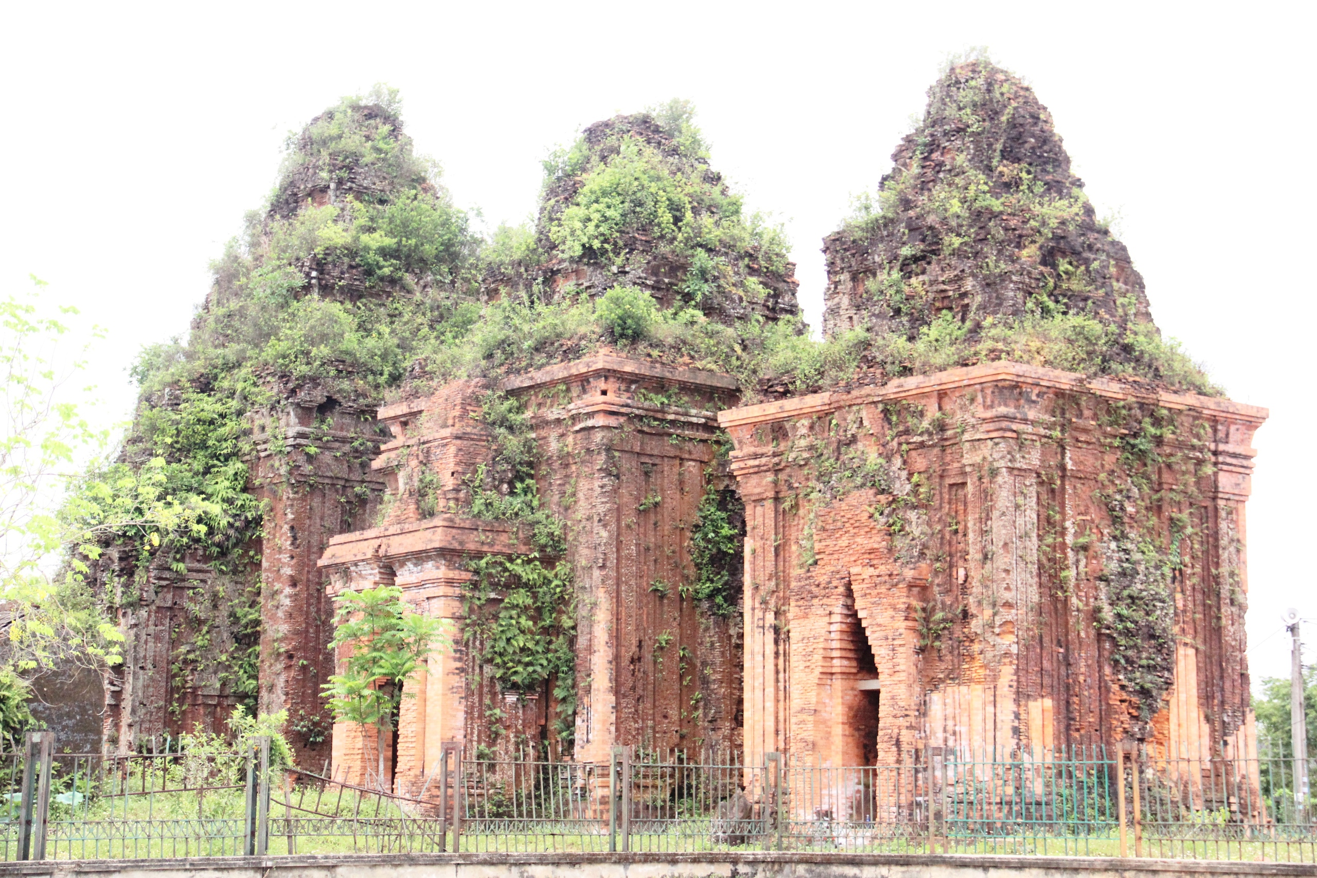 Mức giá mới của vé tham quan các di tích, bảo tàng ở Đà Nẵng- Ảnh 2.