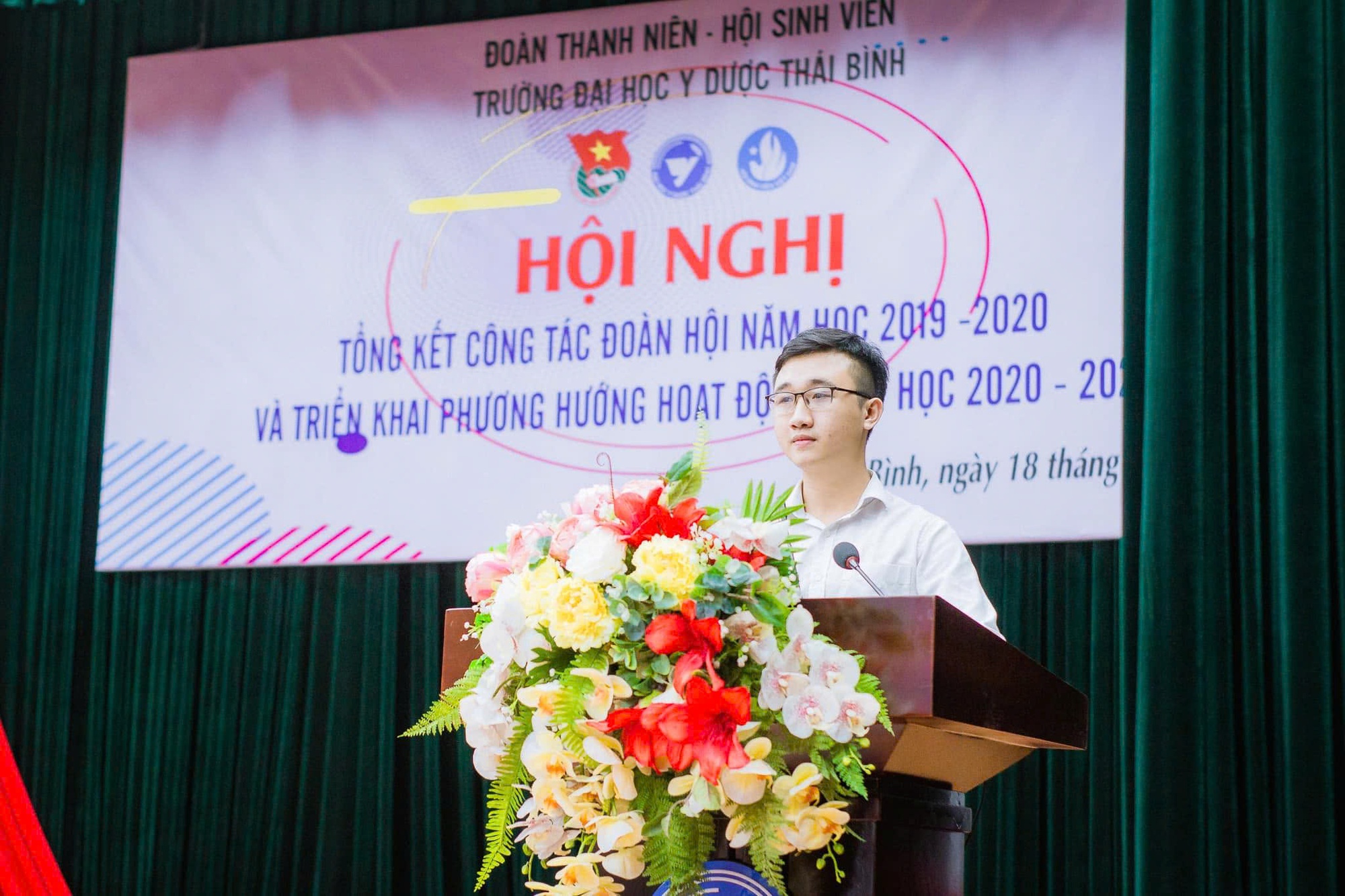 H&agrave;nh tr&igrave;nh gi&aacute;o dục của b&aacute;c sĩ trẻ Nguyễn Văn B&igrave;nh từ ước mơ đến thực tế - Ảnh 3.