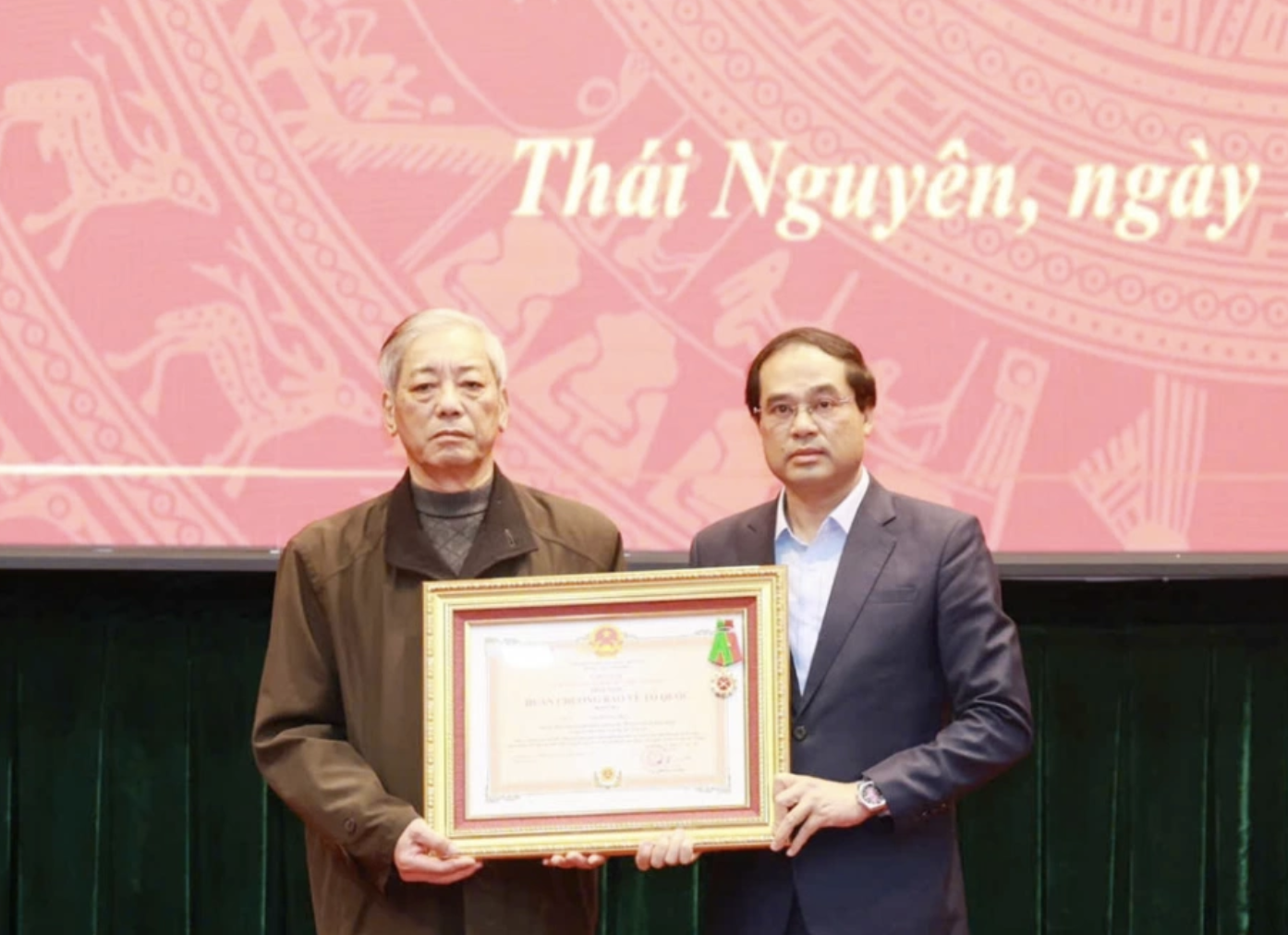 Cảnh sát giao thông hy sinh được truy tặng Huân chương Bảo vệ Tổ quốc hạng ba- Ảnh 1.