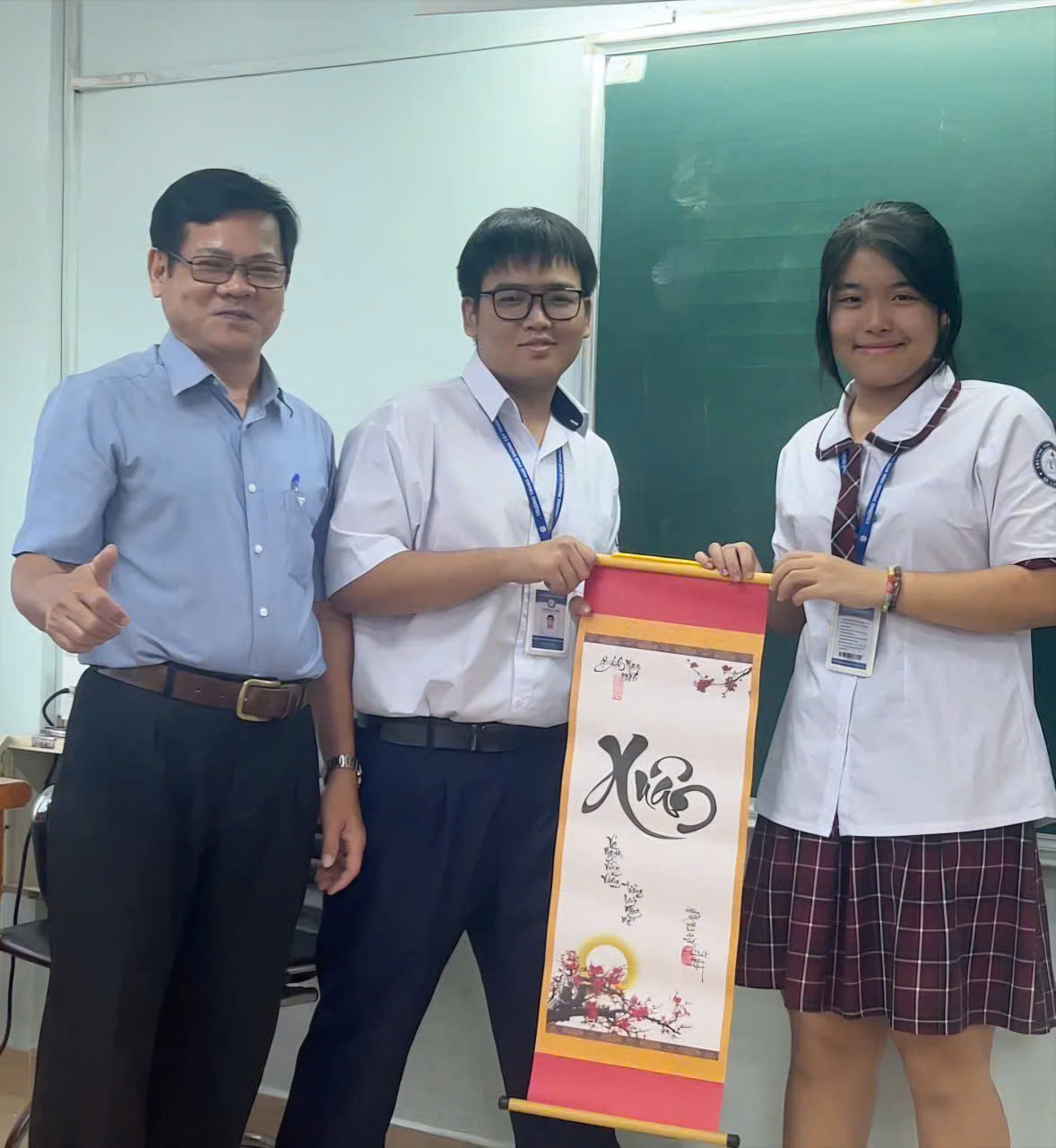 Tết nhà giáo đã hết... “nghèo”? - Ảnh 2.