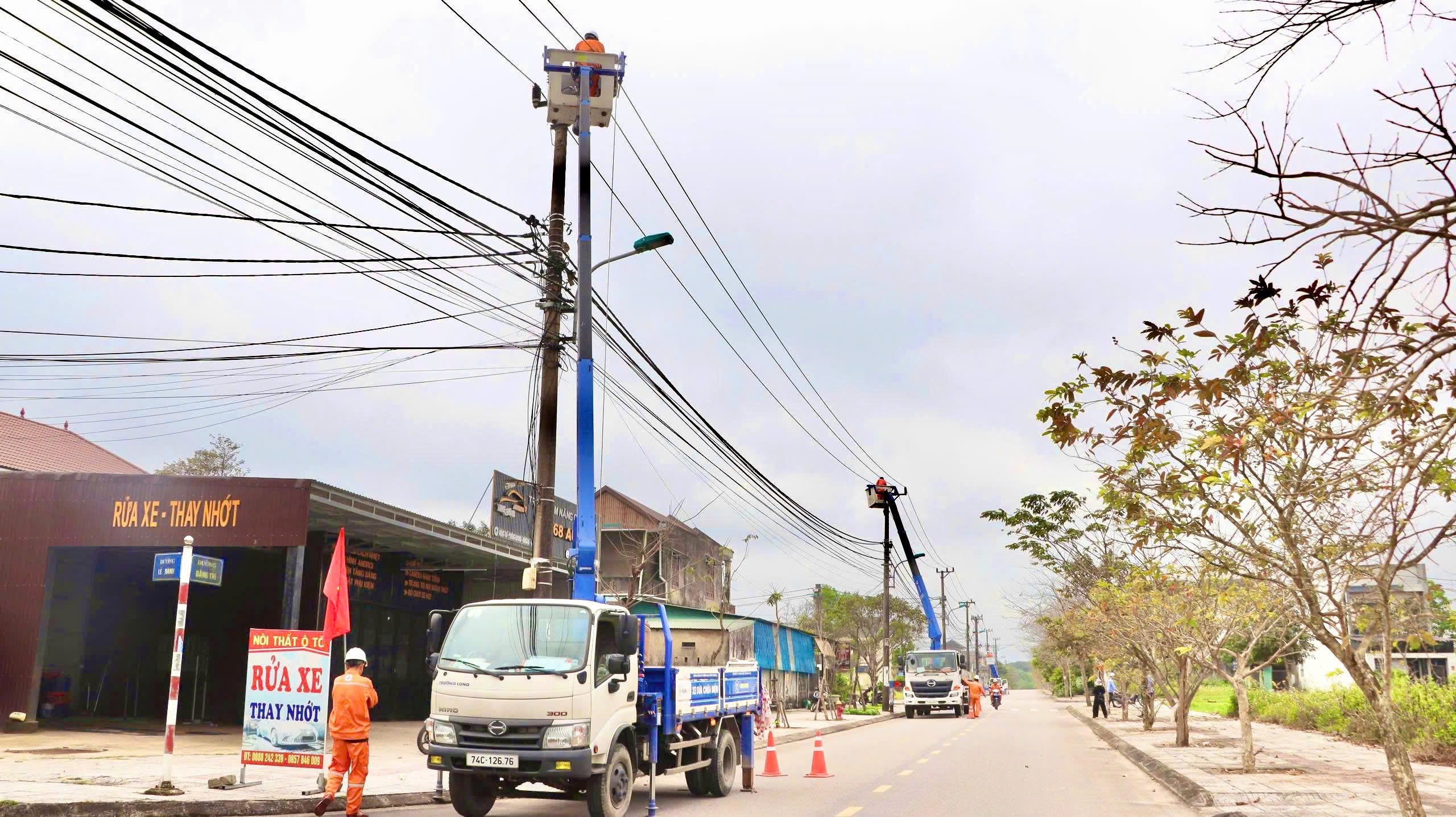 Điện lực Quảng Trị sẵn sàng phương án cung cấp điện dịp cao điểm Tết Nguyên đán- Ảnh 2.
