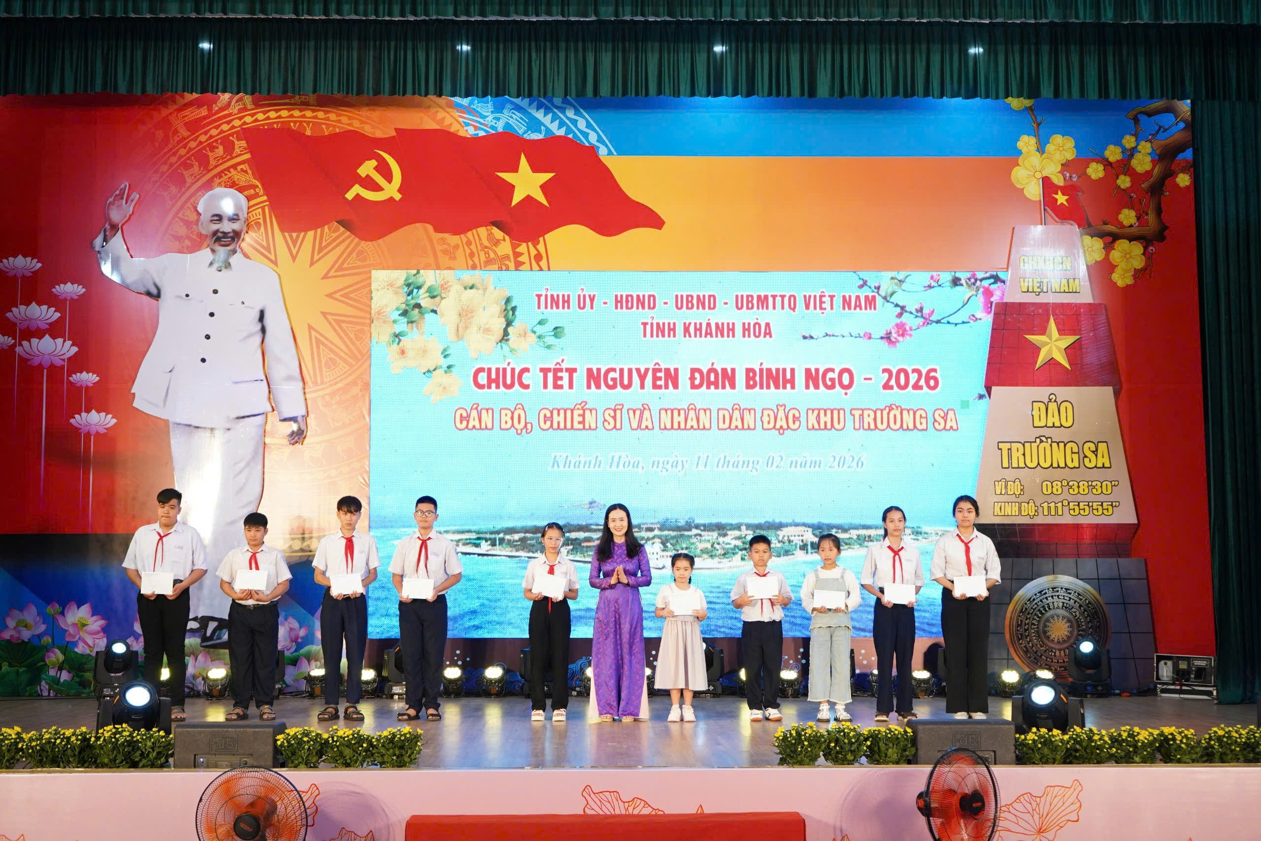 Nghĩa tình đất liền gửi Trường Sa qua sóng cầu truyền hình trực tiếp- Ảnh 4.