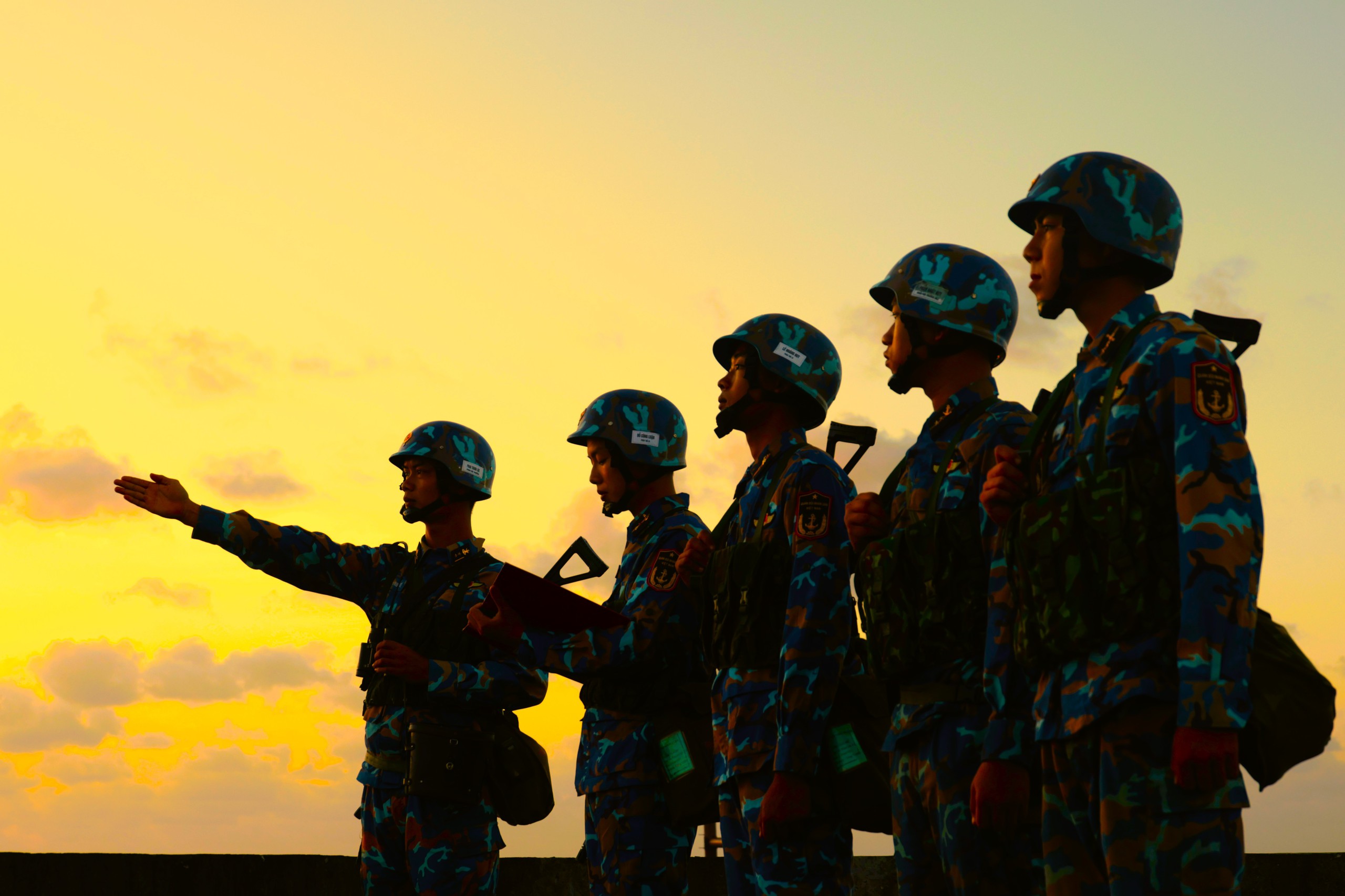 Tết ở Trường Sa - Kỳ 8: Vui xu&acirc;n kh&ocirc;ng qu&ecirc;n nhiệm vụ- Ảnh 13.