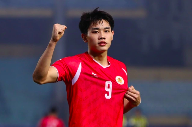 Quang Hải cùng Đình Bắc và CLB CAHN sẽ đối đầu đội của Ronaldo, nếu…
- Ảnh 2. Quang Hải cùng Đình Bắc và CLB CAHN sẽ đối đầu đội của Ronaldo, nếu…
- Ảnh 2.