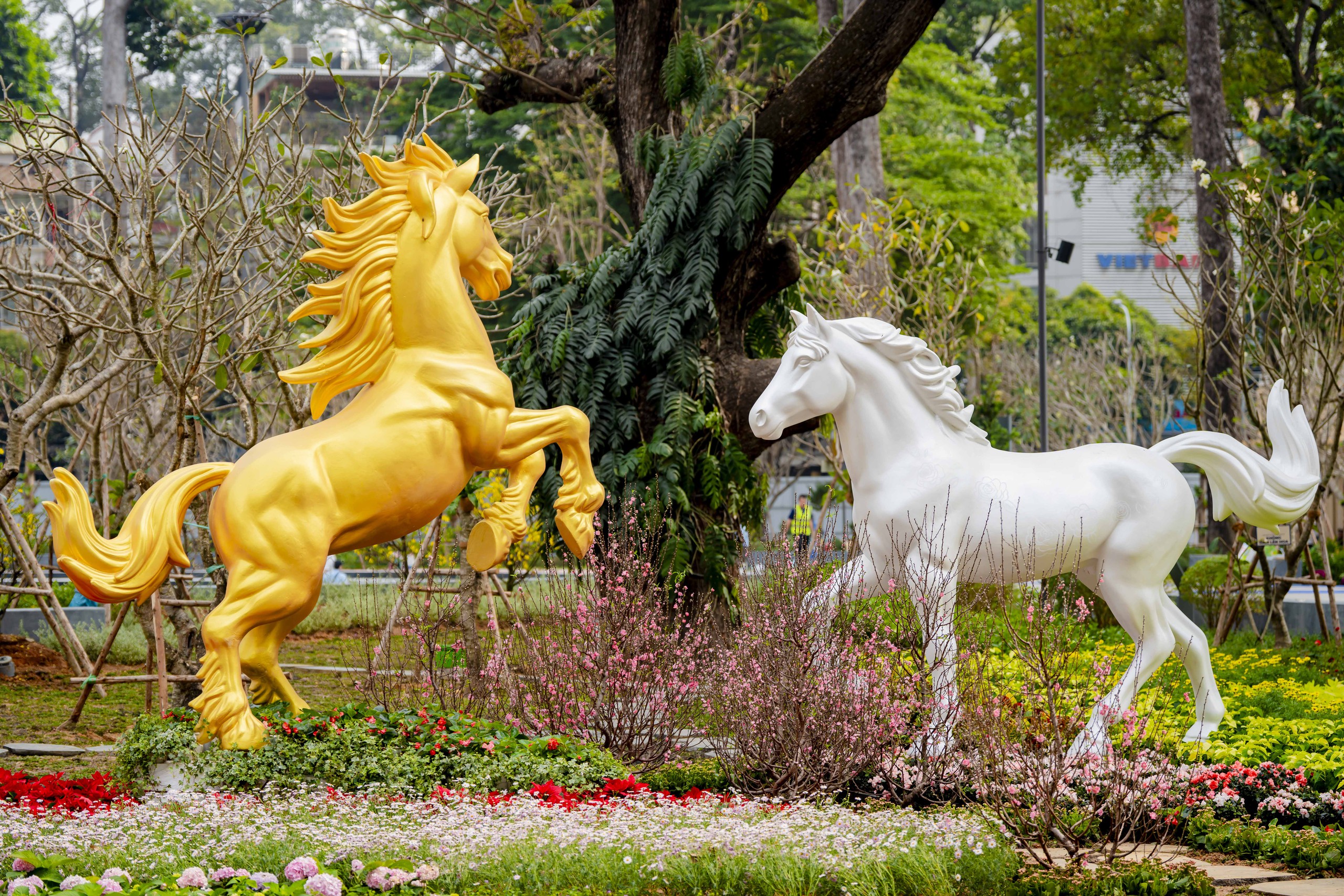 Hơn 90 ng&agrave;y thần tốc ho&agrave;n th&agrave;nh Tượng đ&agrave;i Giọt nước d&agrave;nh tặng TP.HCM- Ảnh 5.