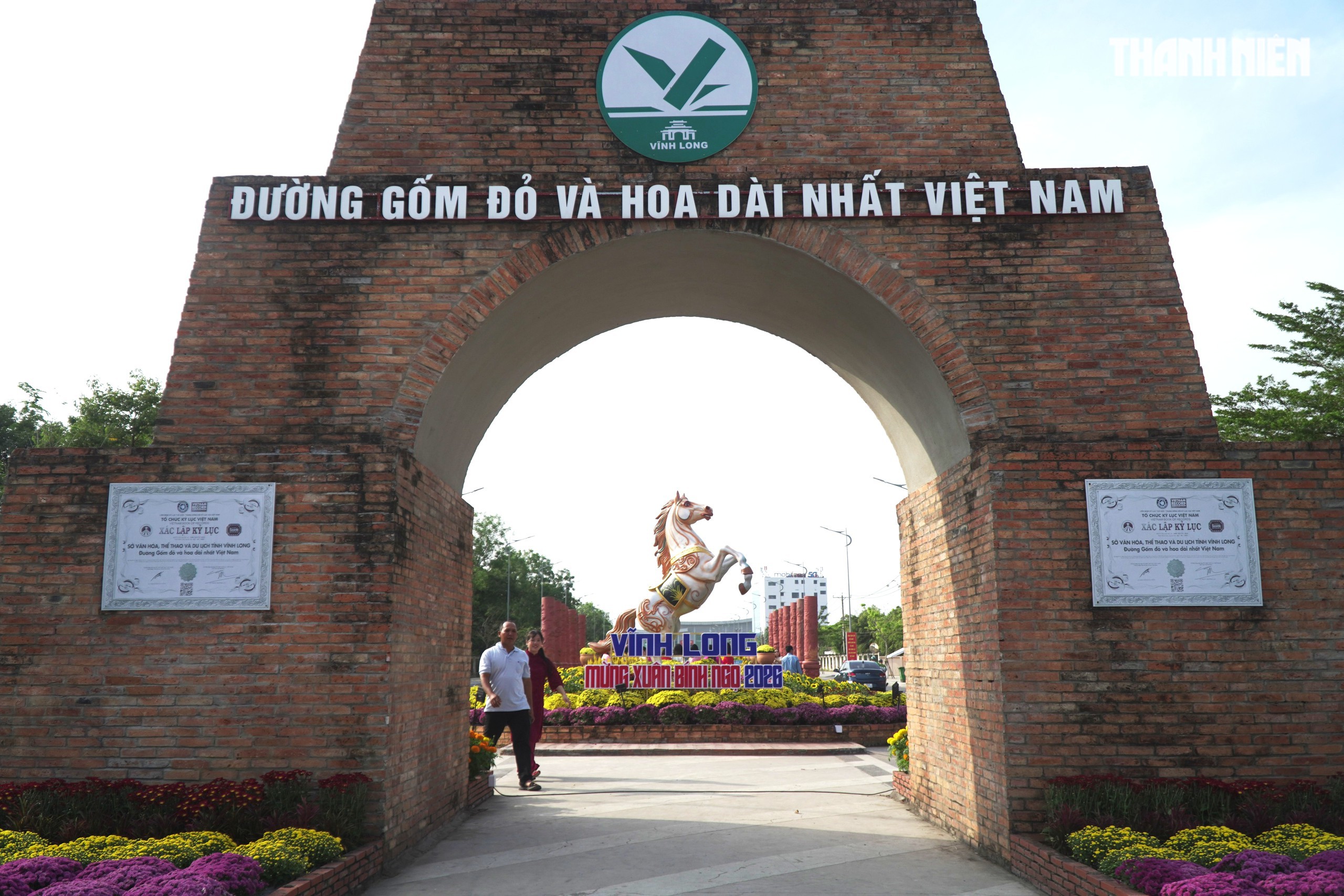 Chi&ecirc;m ngưỡng đại cảnh 'M&atilde; vương tụ lộc', 'B&aacute;t m&atilde; hưng thịnh' mừng Xu&acirc;n B&iacute;nh Ngọ 2026- Ảnh 9.