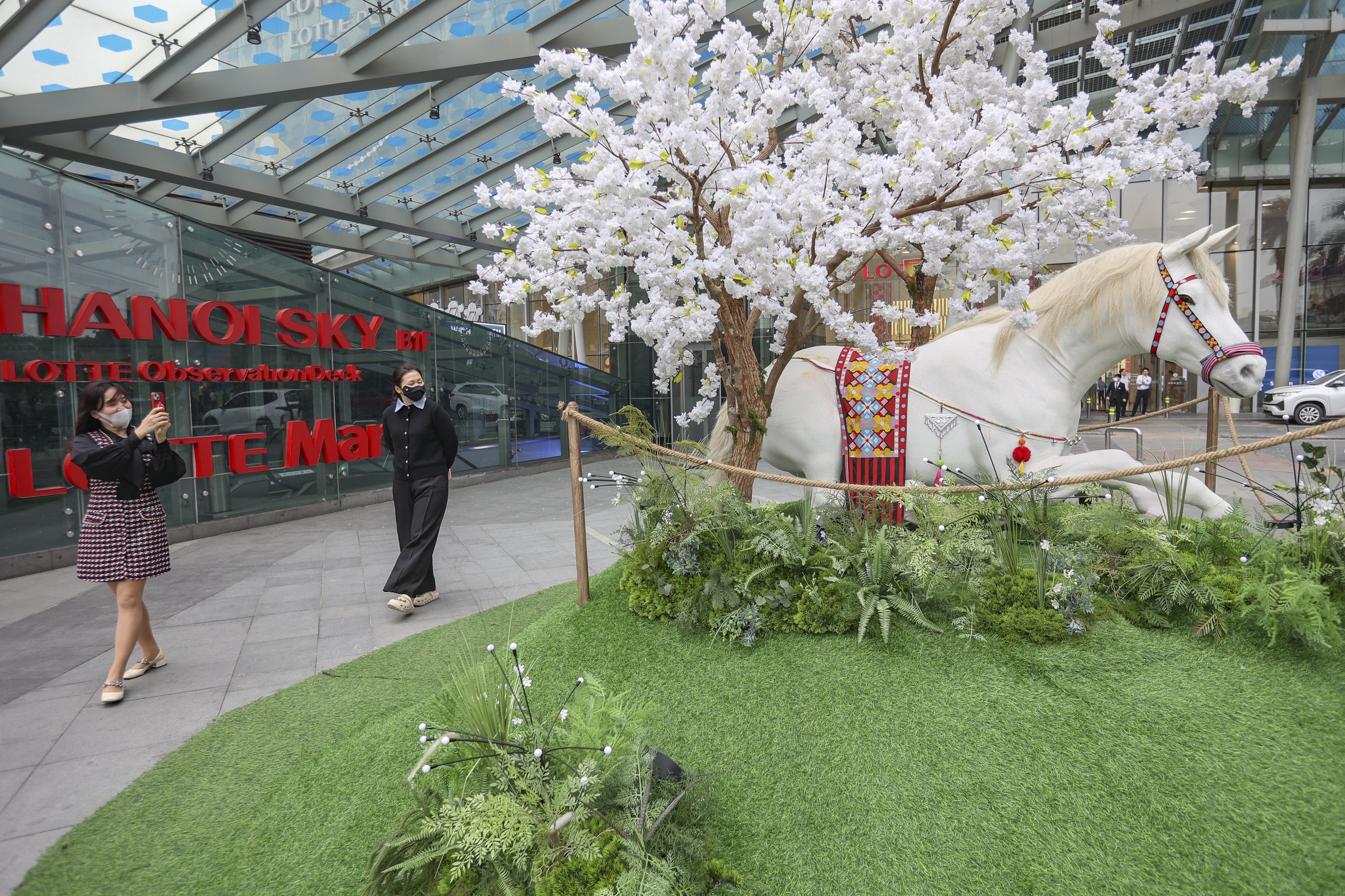 Ngắm d&agrave;n linh vật ngựa độc đ&aacute;o đ&oacute;n xu&acirc;n B&iacute;nh Ngọ 2026 ở H&agrave; Nội- Ảnh 10.