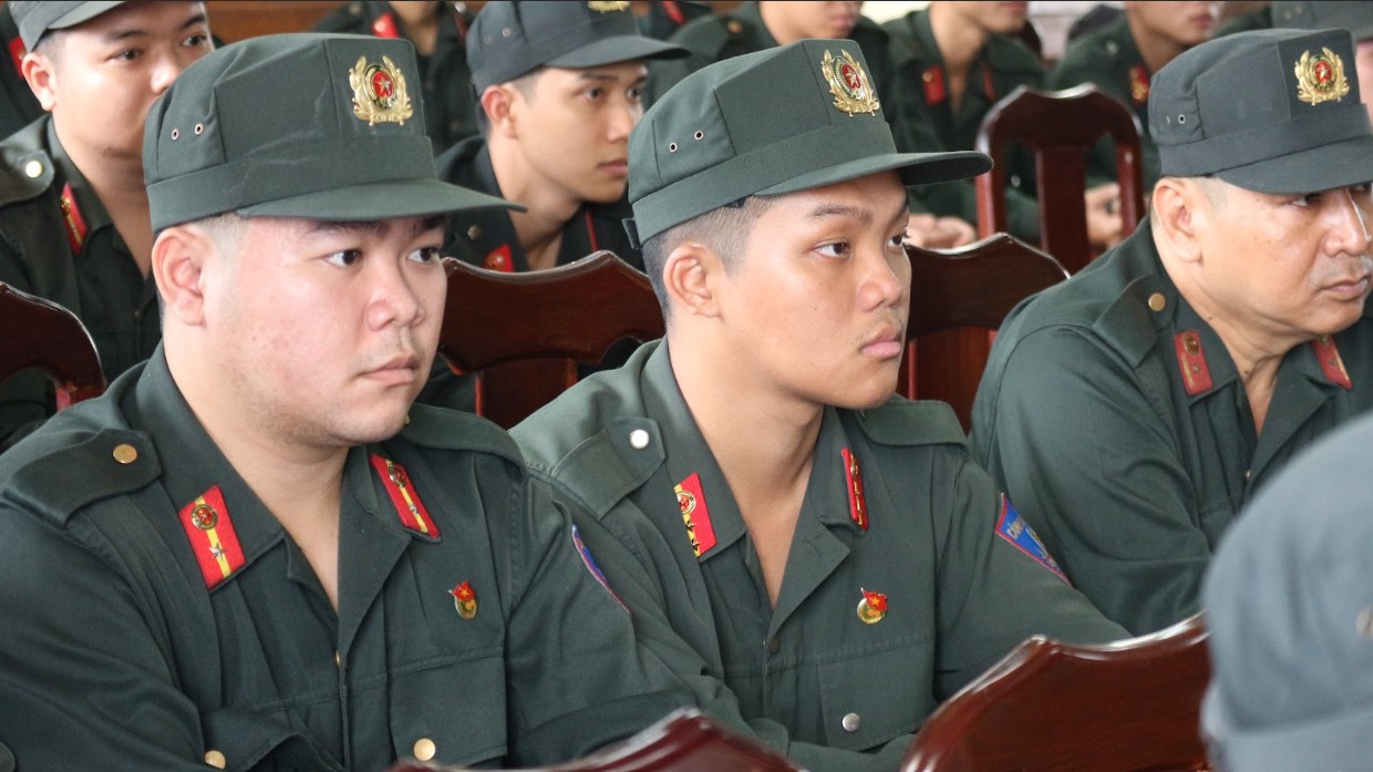 Tri ân những người gác lại việc riêng để làm nhiệm vụ trong những ngày tết- Ảnh 2. Tri ân những người gác lại việc riêng để làm nhiệm vụ trong những ngày tết- Ảnh 2.