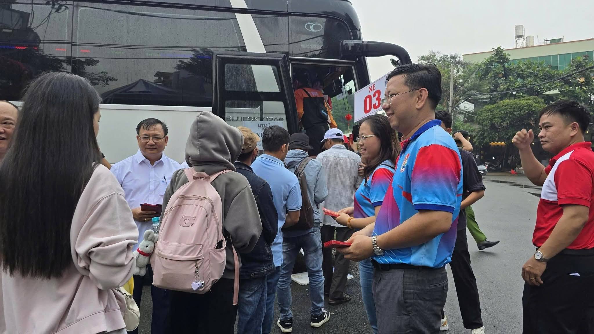 Tết Nguyên đán Bính Ngọ 2026 và nghĩa tình ở phường Tân Sơn Nhì- Ảnh 1.