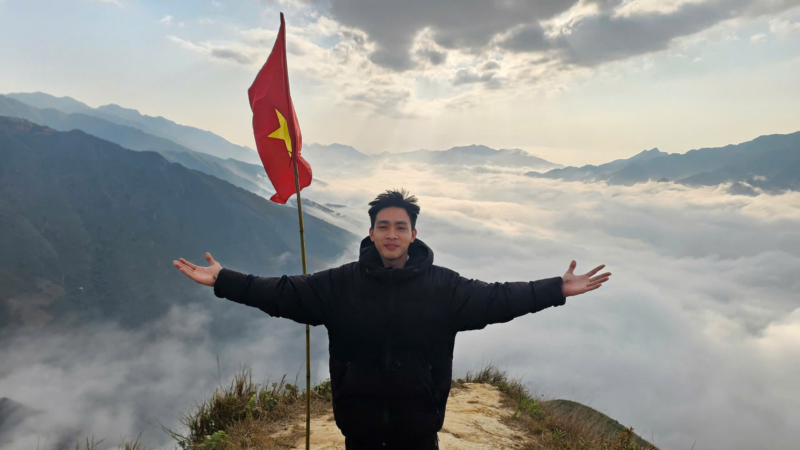 Trước tết, chàng trai miền Tây 'phượt' hơn 4.000 km ra Bắc vì lý do đặc biệt - Ảnh 3.