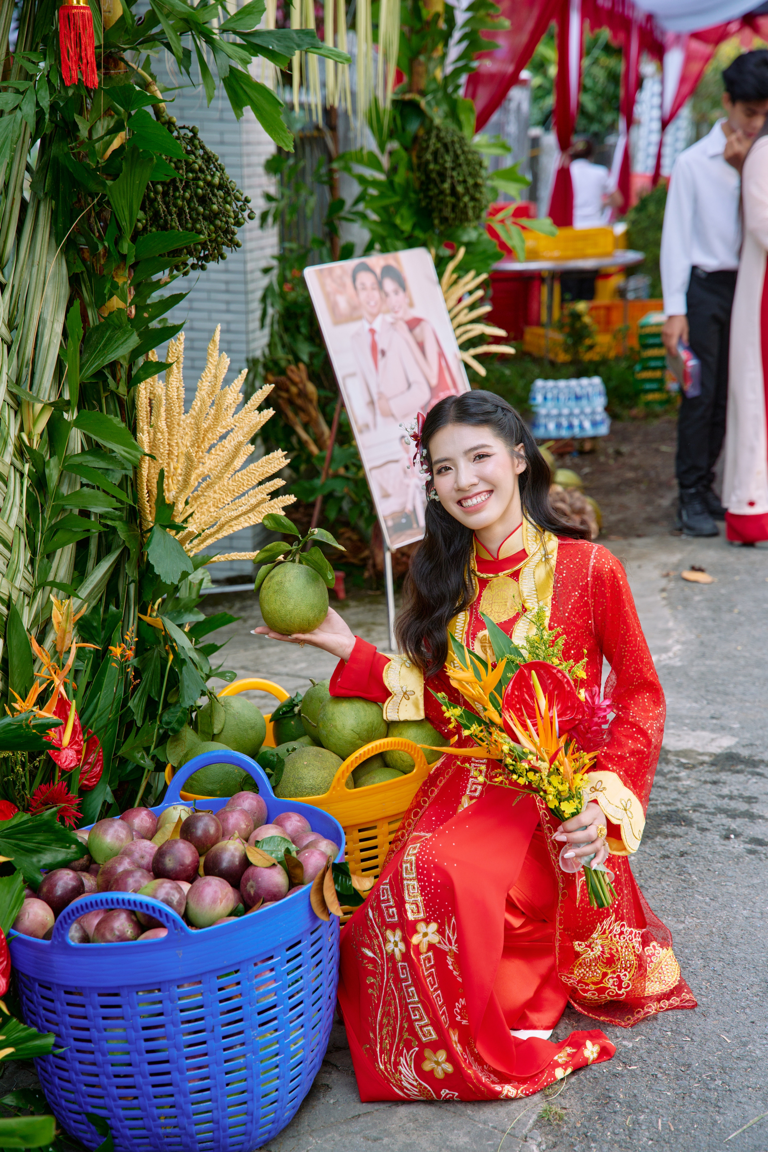 Đám cưới “đậm chất miền Tây”: cổng lá dừa, quà cưới 1 tấn trái ngọt vườn nhà - Ảnh 4.