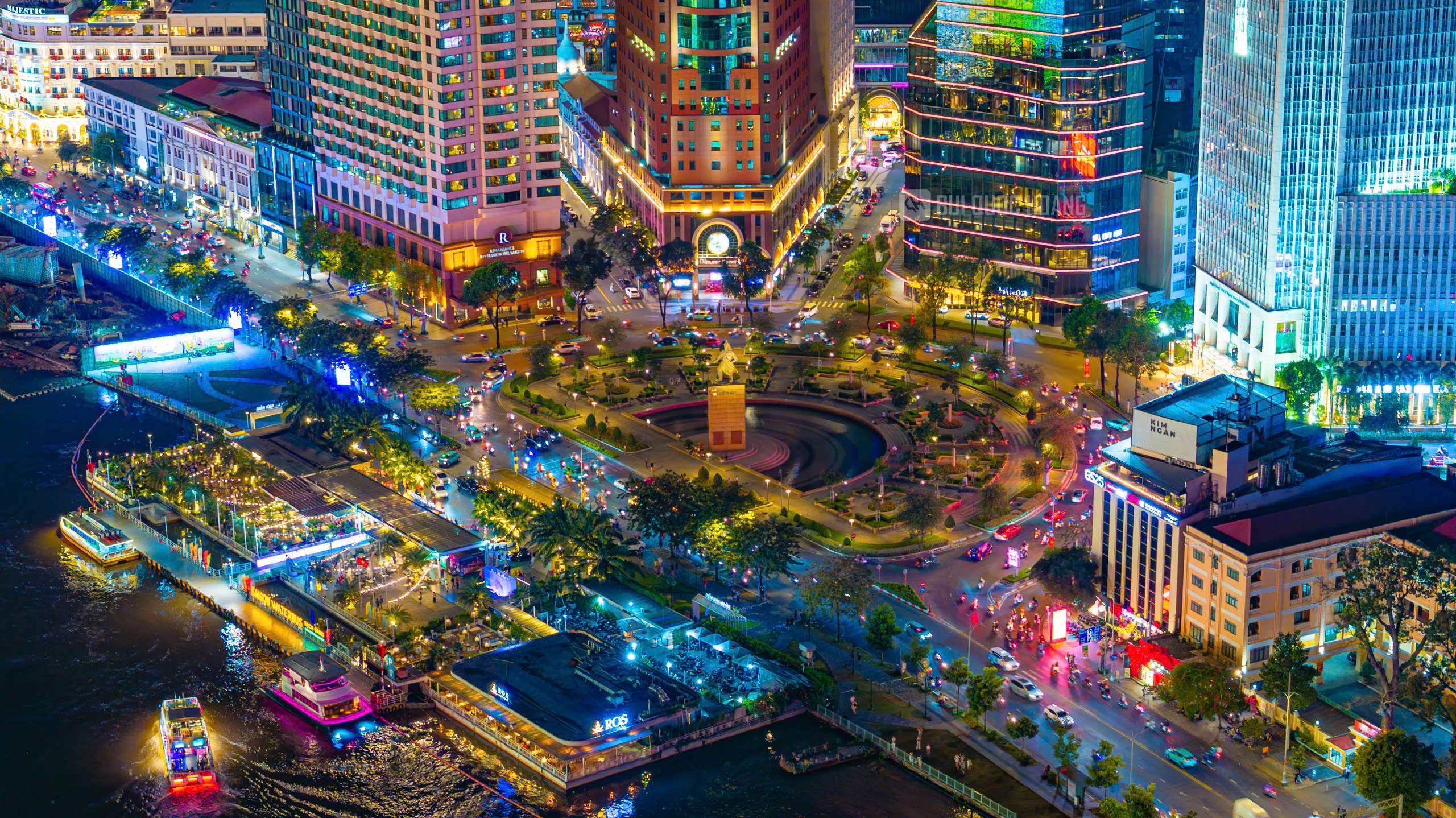 TP.HCM nh&igrave;n từ s&ocirc;ng S&agrave;i G&ograve;n - Kỳ 3: Cuộc đua của những t&ograve;a th&aacute;p chọc trời- Ảnh 11.