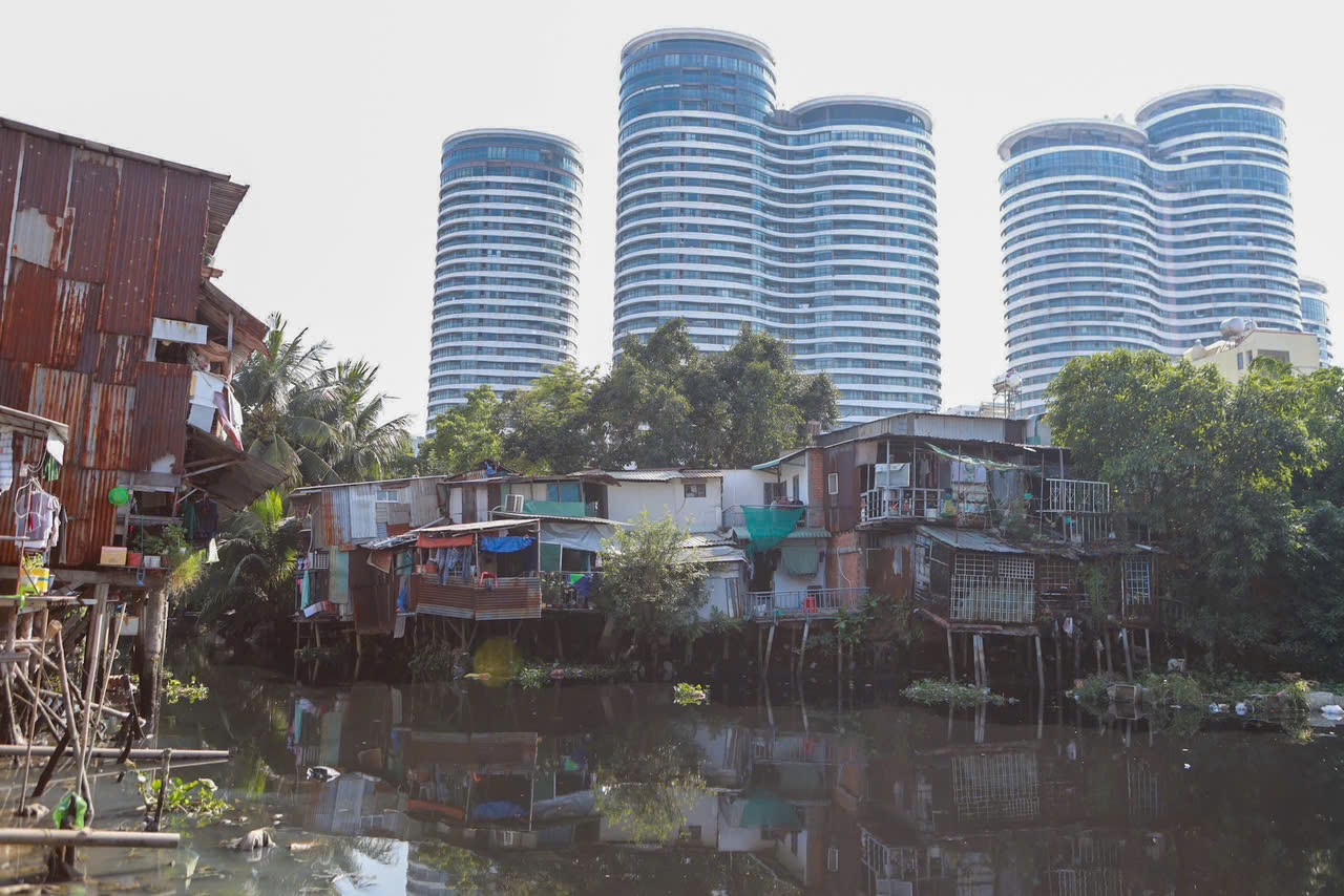 TP.HCM nh&igrave;n từ s&ocirc;ng S&agrave;i G&ograve;n: Những cuộc đời 'k&yacute; gửi' ven k&ecirc;nh- Ảnh 13.