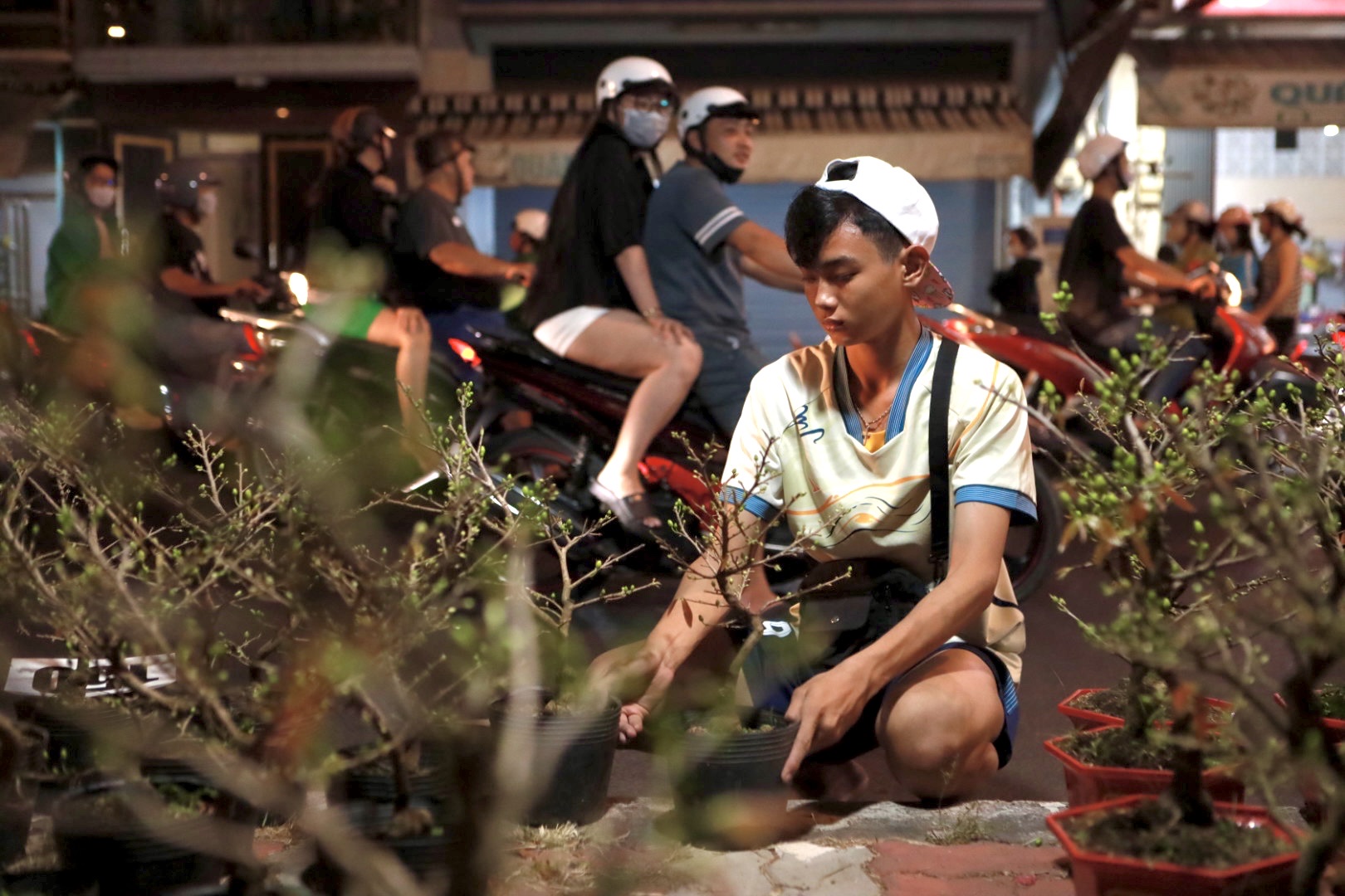 TP.HCM nhìn từ sông Sài Gòn - Kỳ 2: Bến Bình Đông 'giữ nhịp' xuân - Ảnh 13. TP.HCM nhìn từ sông Sài Gòn - Kỳ 2: Bến Bình Đông 'giữ nhịp' xuân - Ảnh 13.