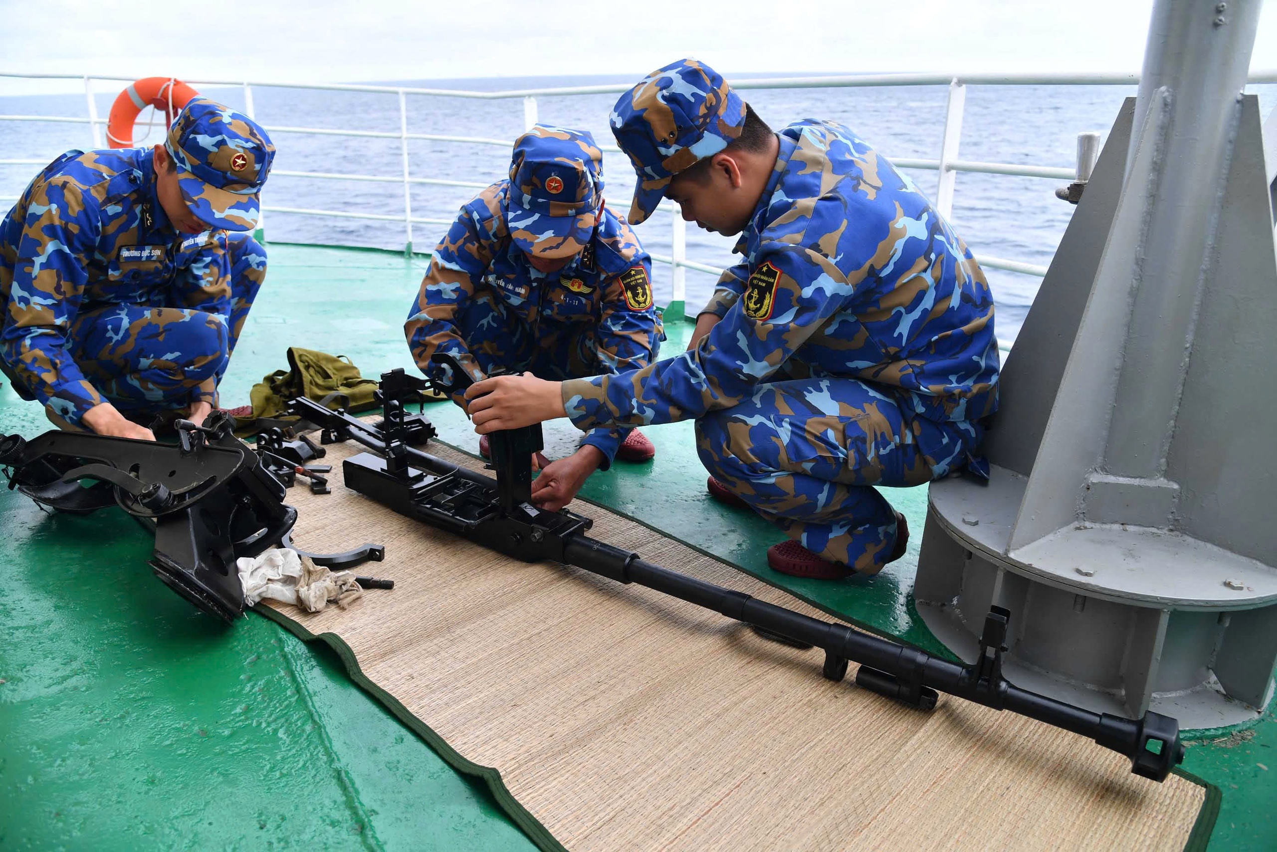 Đón tết nơi đầu sóng- Ảnh 3. Đón tết nơi đầu sóng- Ảnh 3.