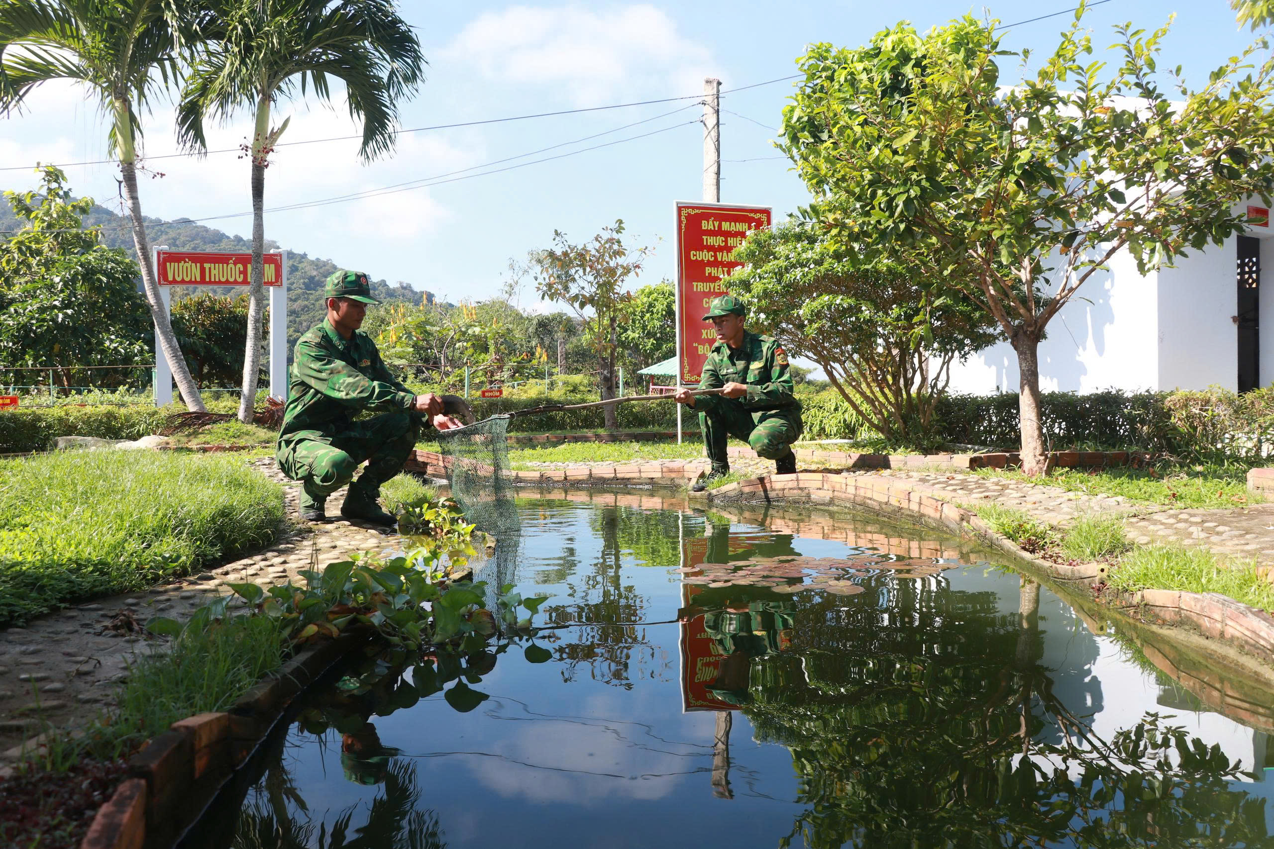 Xu&acirc;n H&ograve;n Khoai: Đ&oacute;n tết nơi đảo xa, giữ chủ quyền giữa tr&ugrave;ng khơi Tổ quốc  - Ảnh 6.