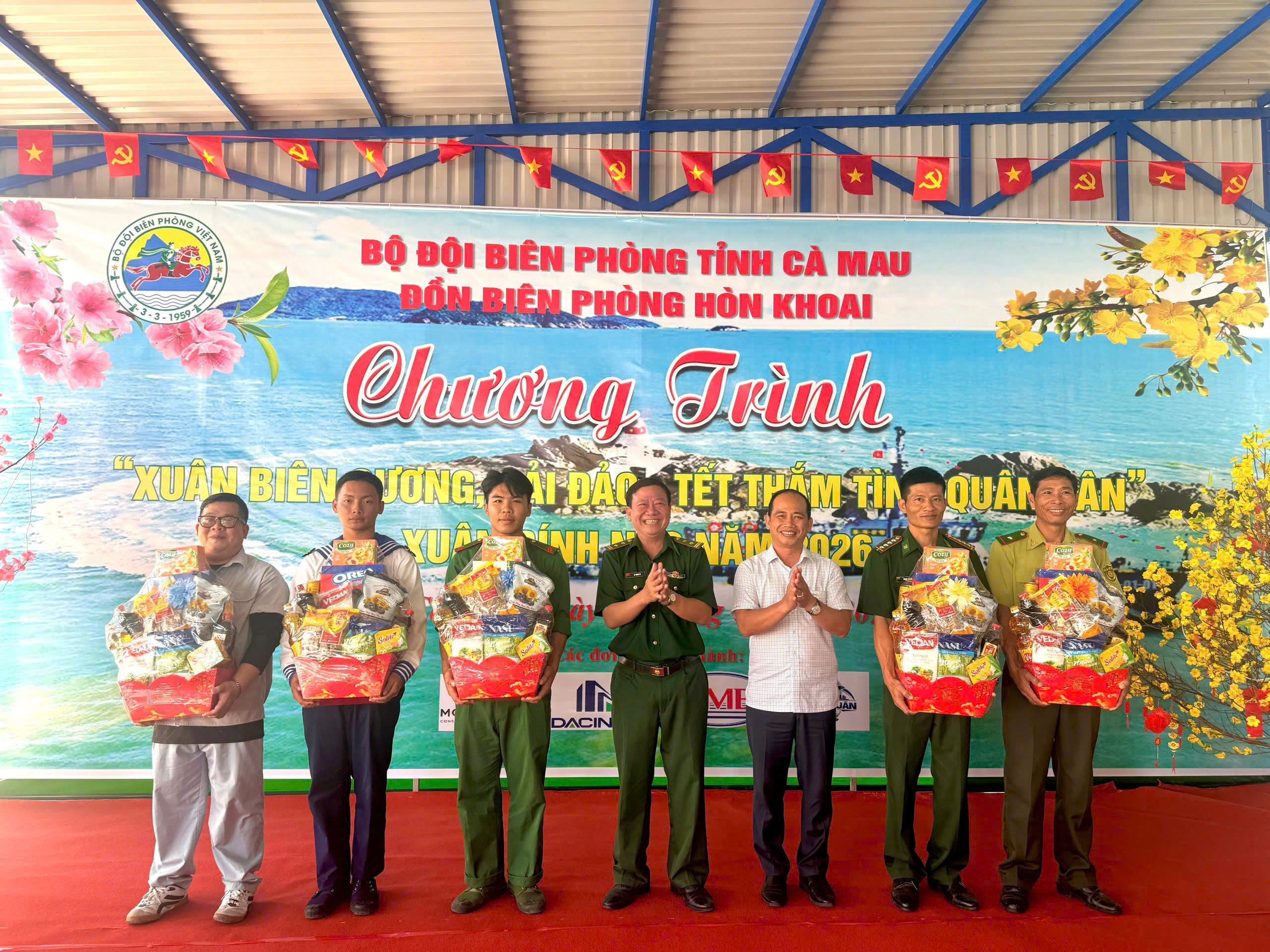 Xu&acirc;n H&ograve;n Khoai: Đ&oacute;n tết nơi đảo xa, giữ chủ quyền giữa tr&ugrave;ng khơi Tổ quốc  - Ảnh 5.