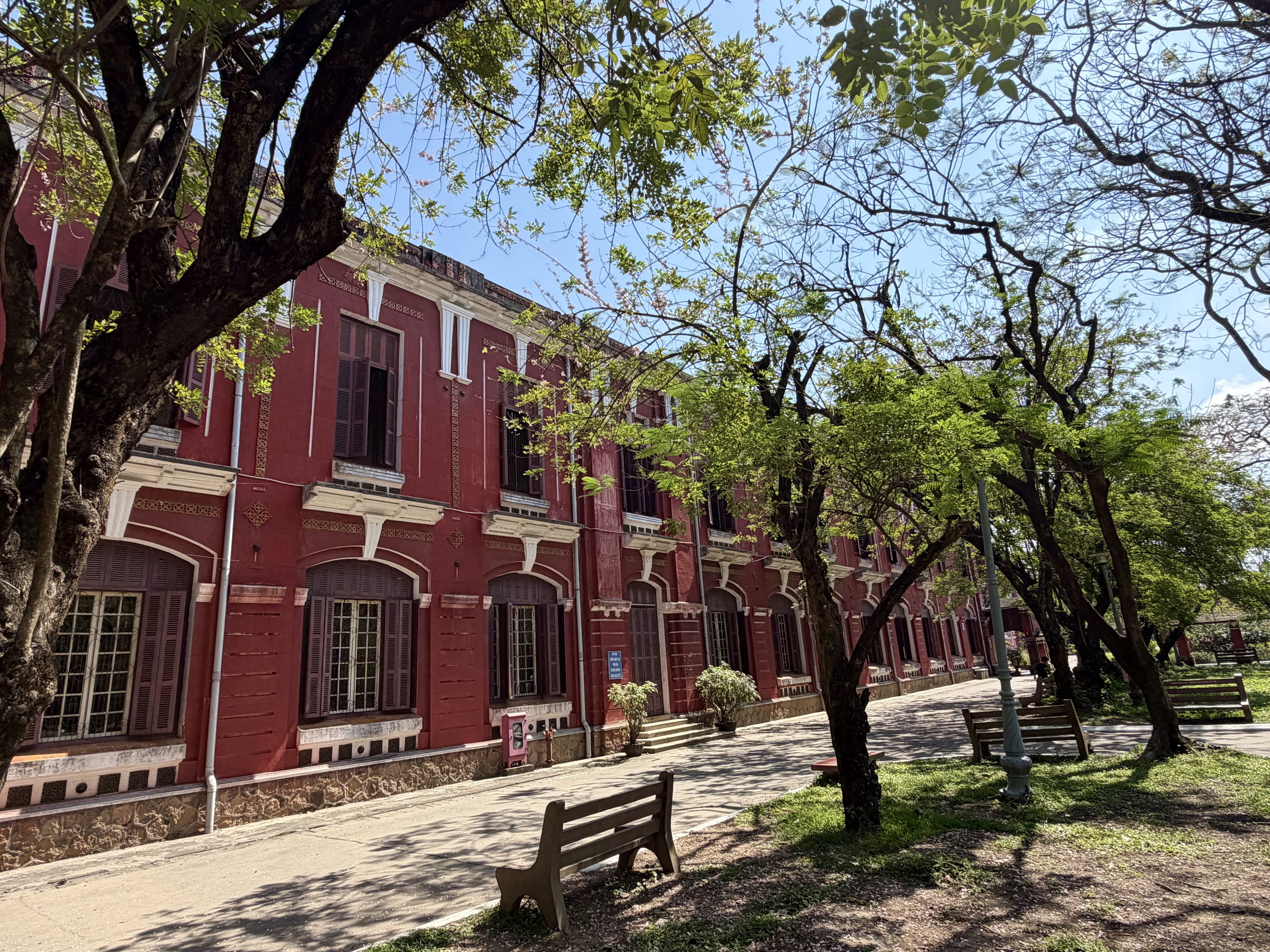 Tết 2026 tại Trường Quốc học Huế: Điểm đến check in cho các thế hệ học sinh - Ảnh 4. Tết 2026 tại Trường Quốc học Huế: Điểm đến check in cho các thế hệ học sinh - Ảnh 4.