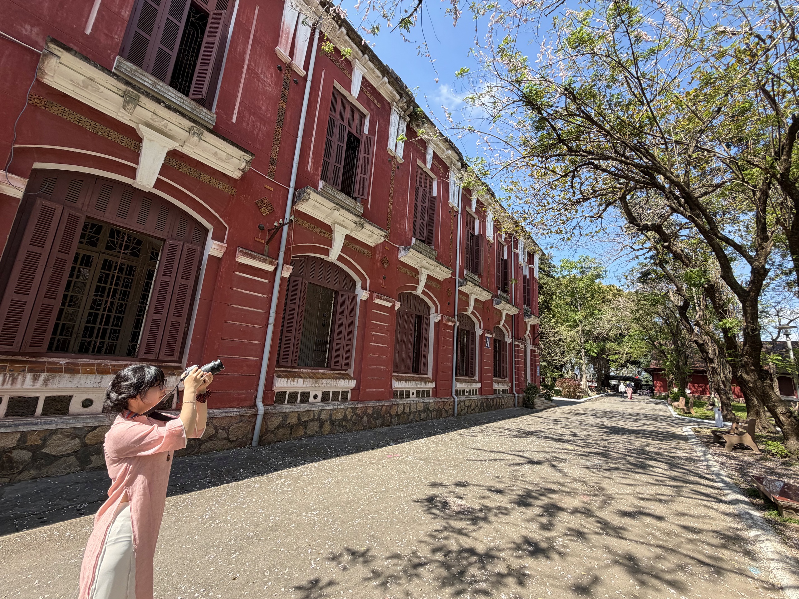 Tết 2026 tại Trường Quốc học Huế: Điểm đến check in cho các thế hệ học sinh - Ảnh 9. Tết 2026 tại Trường Quốc học Huế: Điểm đến check in cho các thế hệ học sinh - Ảnh 9.