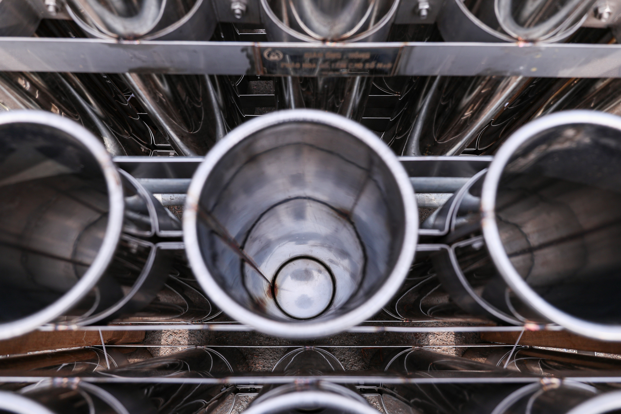 Cận cảnh trận địa pháo hoa chào mừng năm mới Bính Ngọ 2026 tại Hà Nội- Ảnh 6.