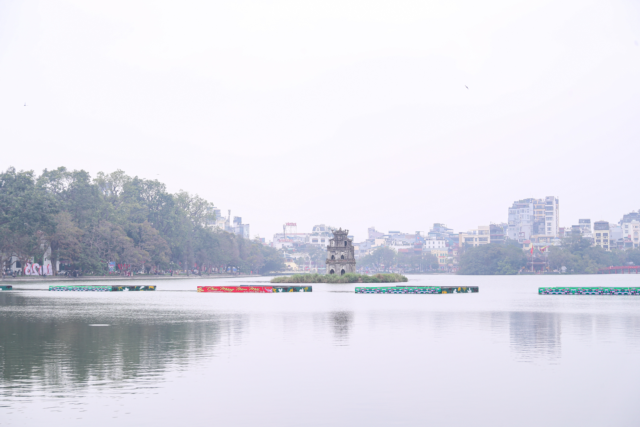 Cận cảnh trận địa pháo hoa chào mừng năm mới Bính Ngọ 2026 tại Hà Nội- Ảnh 12. Cận cảnh trận địa pháo hoa chào mừng năm mới Bính Ngọ 2026 tại Hà Nội- Ảnh 12.