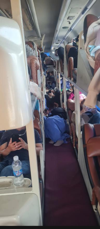 Đồng Nai: Xe khách nhồi nhét thêm 9 người, bị phạt 67,5 triệu đồng - Ảnh 2.