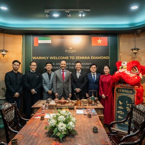 Jemmia Diamond đ&oacute;n Đại sứ UAE, khẳng định cầu nối thương mại v&agrave; &lsquo;Kim cương vượng kh&iacute;&rsquo;- Ảnh 1.