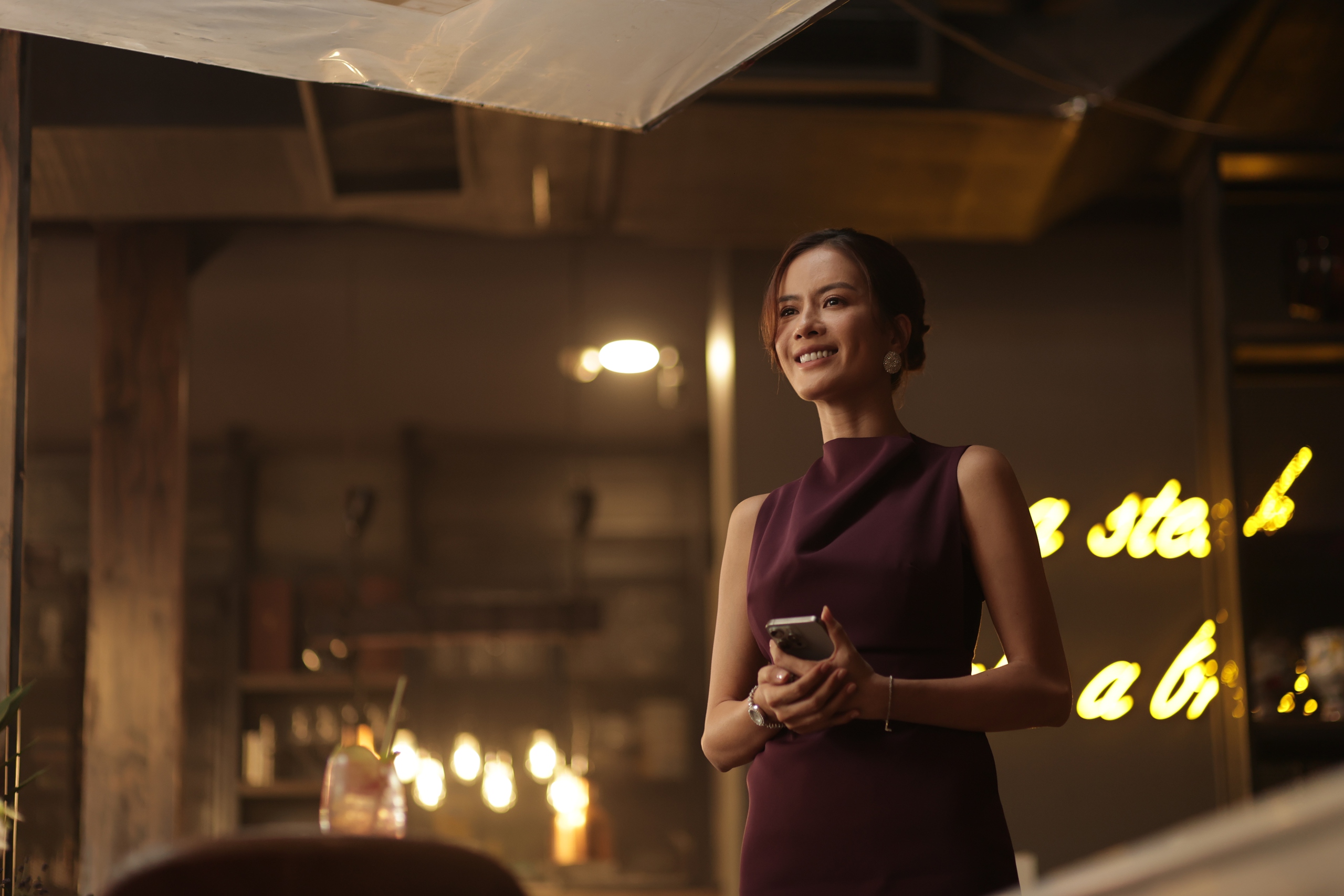 Lê Khánh và Như Vân - Hai gam màu đối lập trong Nhà ba tôi một phòng - Ảnh 2.