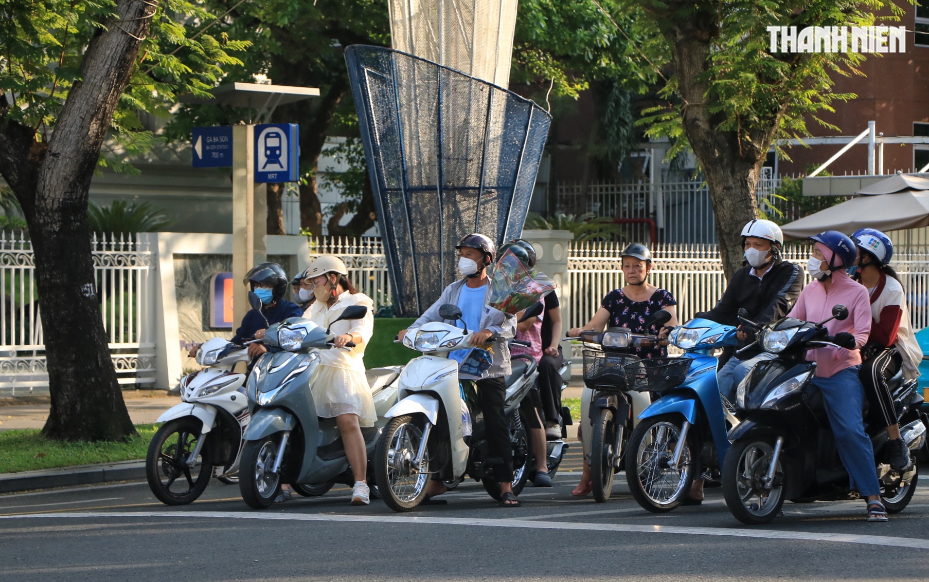 Chiều 29 tết, ngắm đường phố trung t&acirc;m TP.HCM trước thời khắc giao thừa Tết B&iacute;nh Ngọ- Ảnh 6.