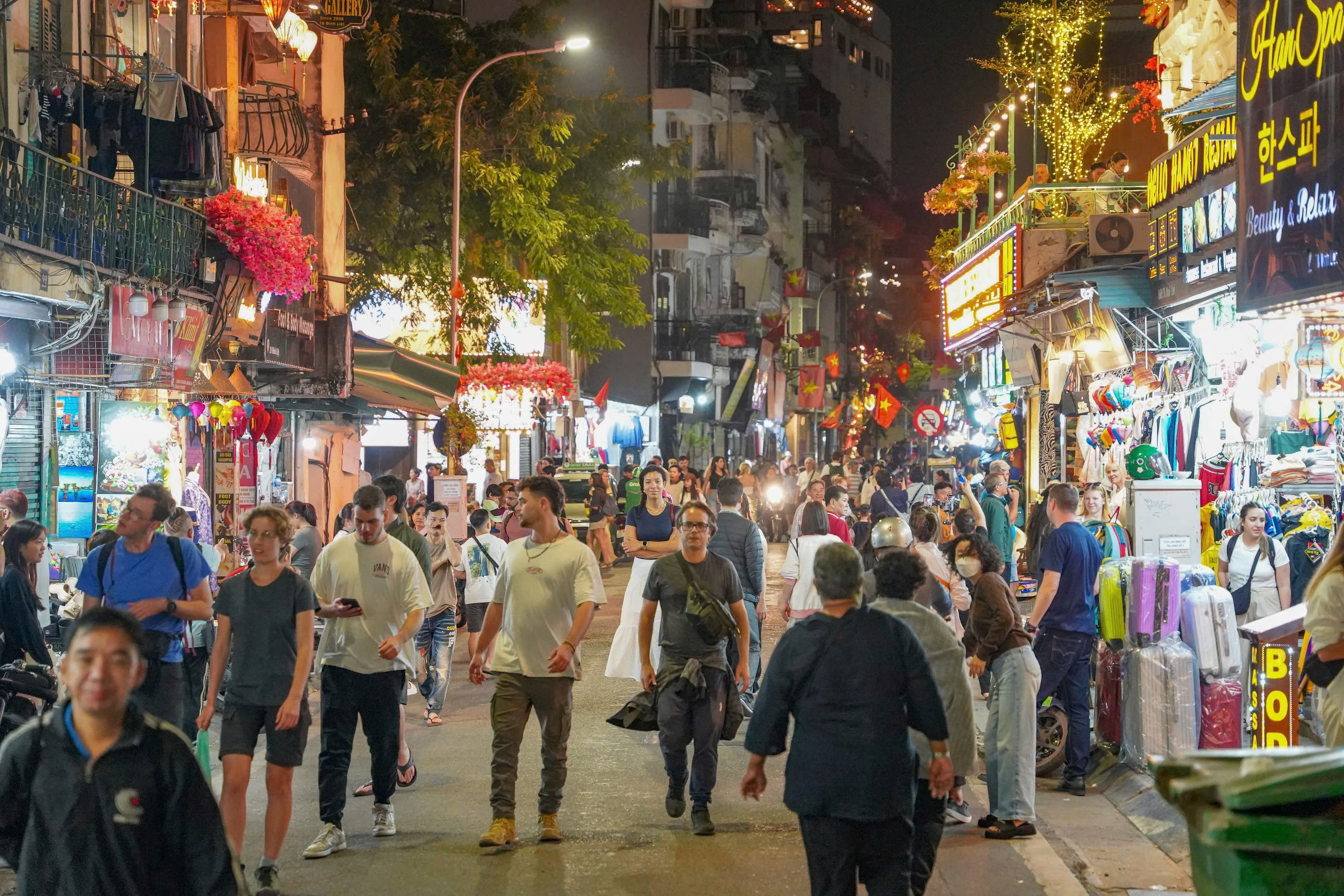 - Ảnh 3. - Ảnh 3.