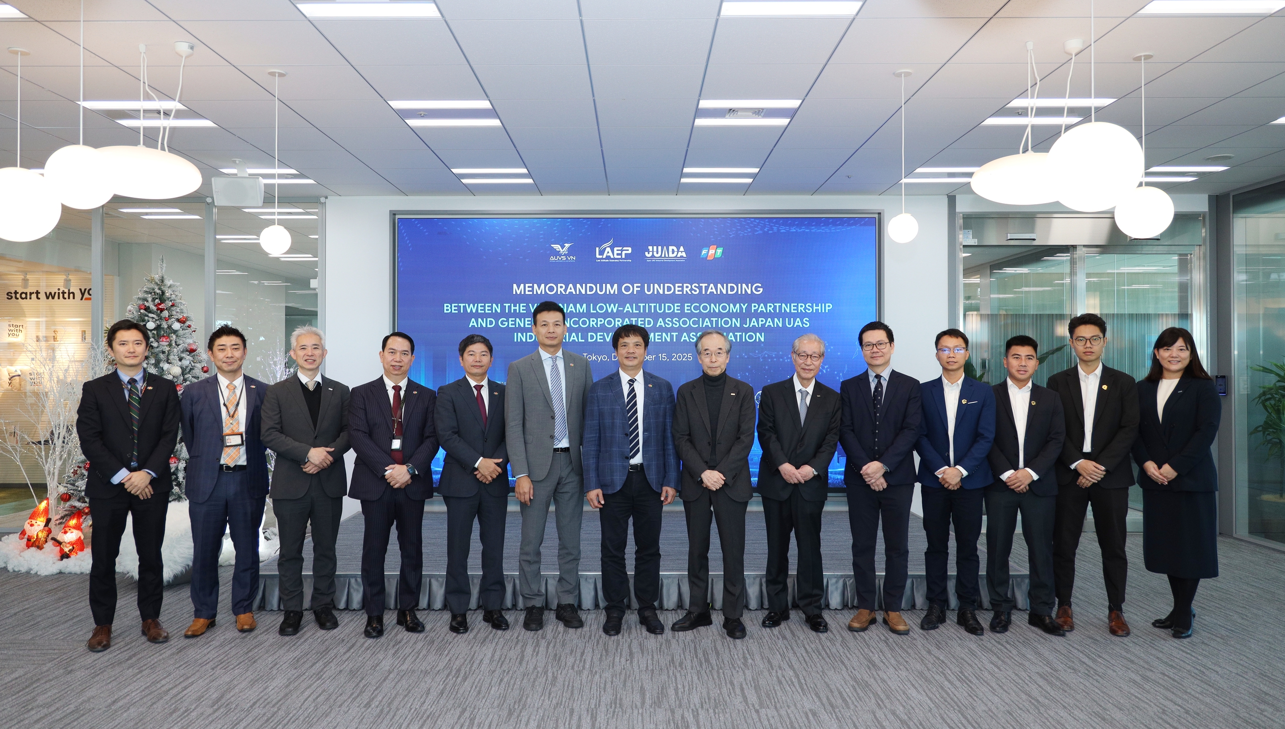 Giám đốc công nghệ FPT đón Tết Bính Ngọ với kỳ vọng tràn đầy năng lượng - Ảnh 2.