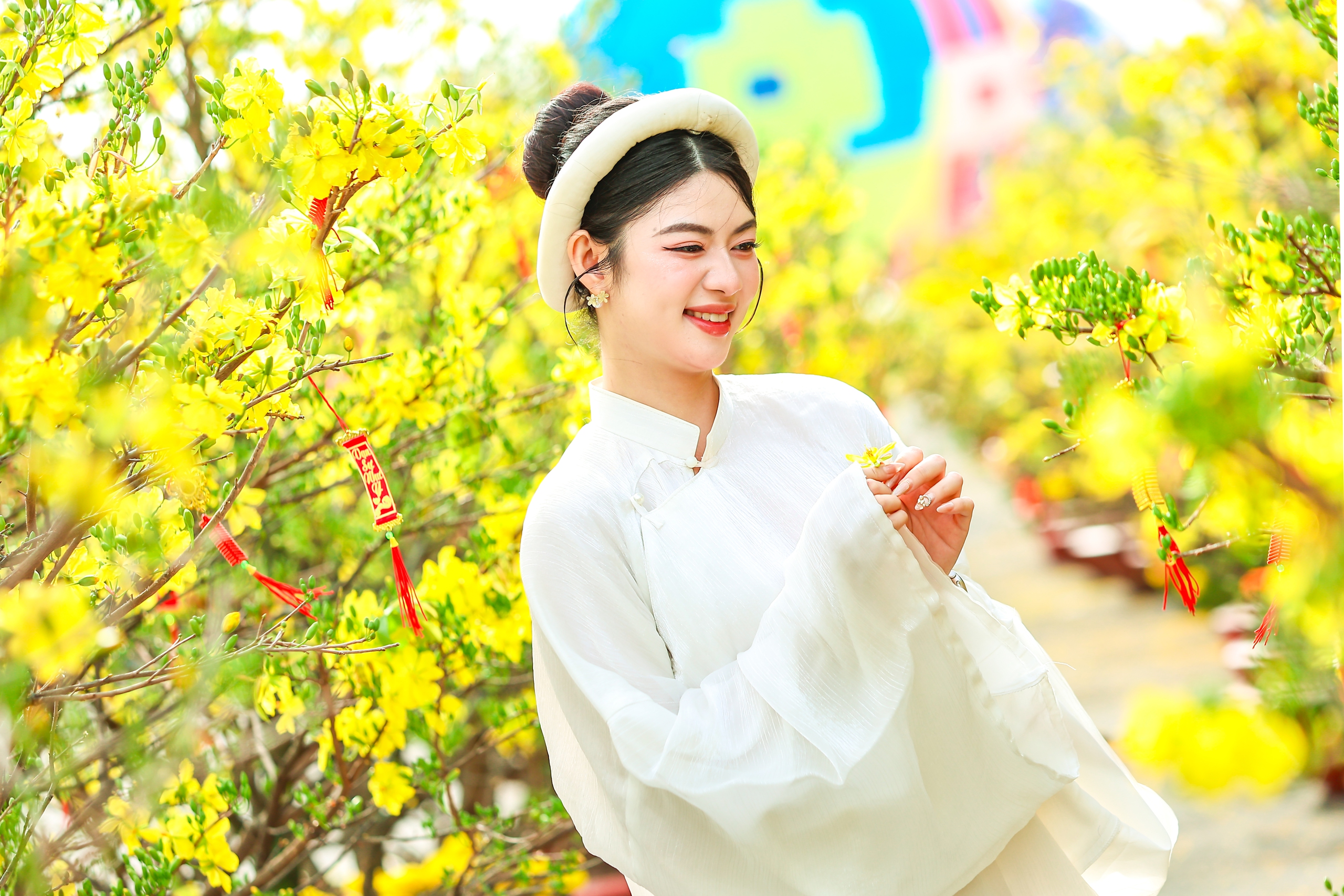 Đường hoa mai - đào lớn nhất miền Nam tại Cần Giờ nở rộ, check-in là 'auto' choáng ngợp- Ảnh 4. Đường hoa mai - đào lớn nhất miền Nam tại Cần Giờ nở rộ, check-in là 'auto' choáng ngợp- Ảnh 4.