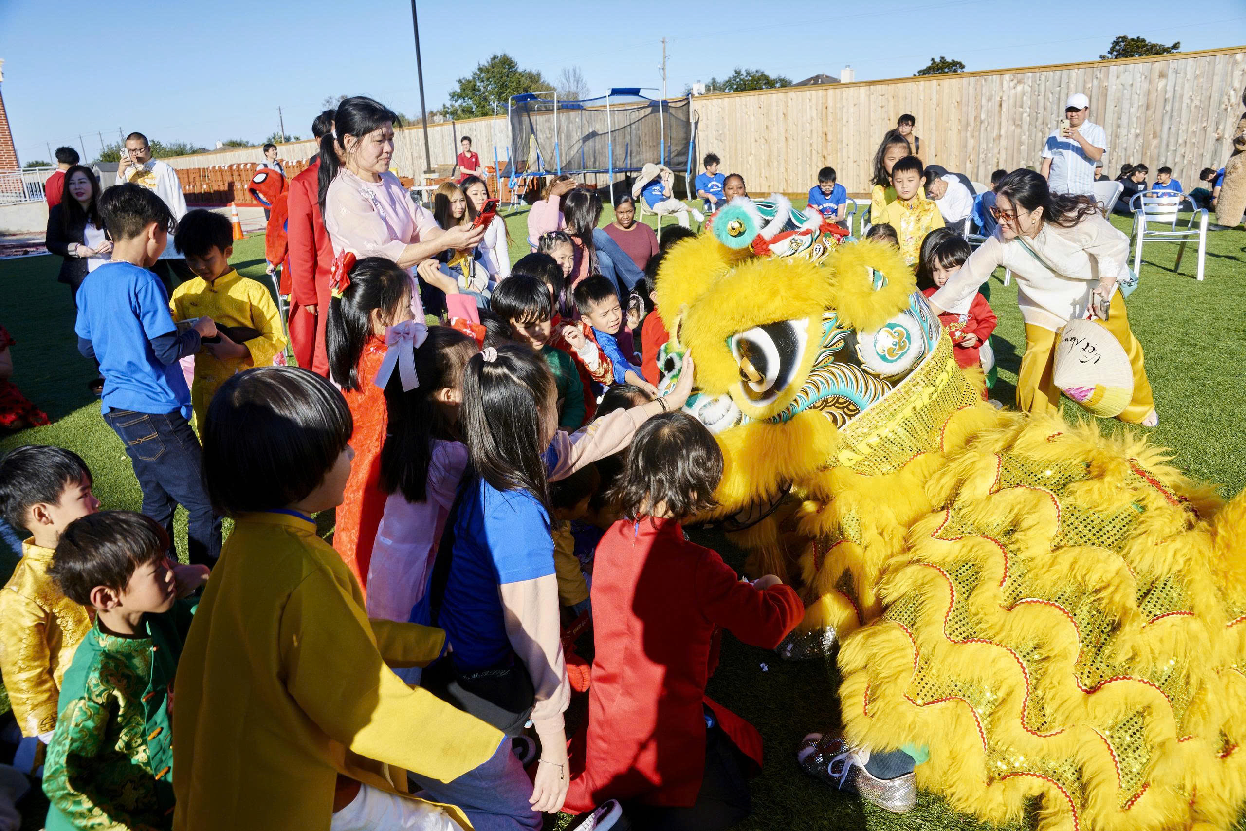 Tết Việt ở Anh, Mỹ, cộng đồng trí thức giữ lửa quê nhà- Ảnh 6.