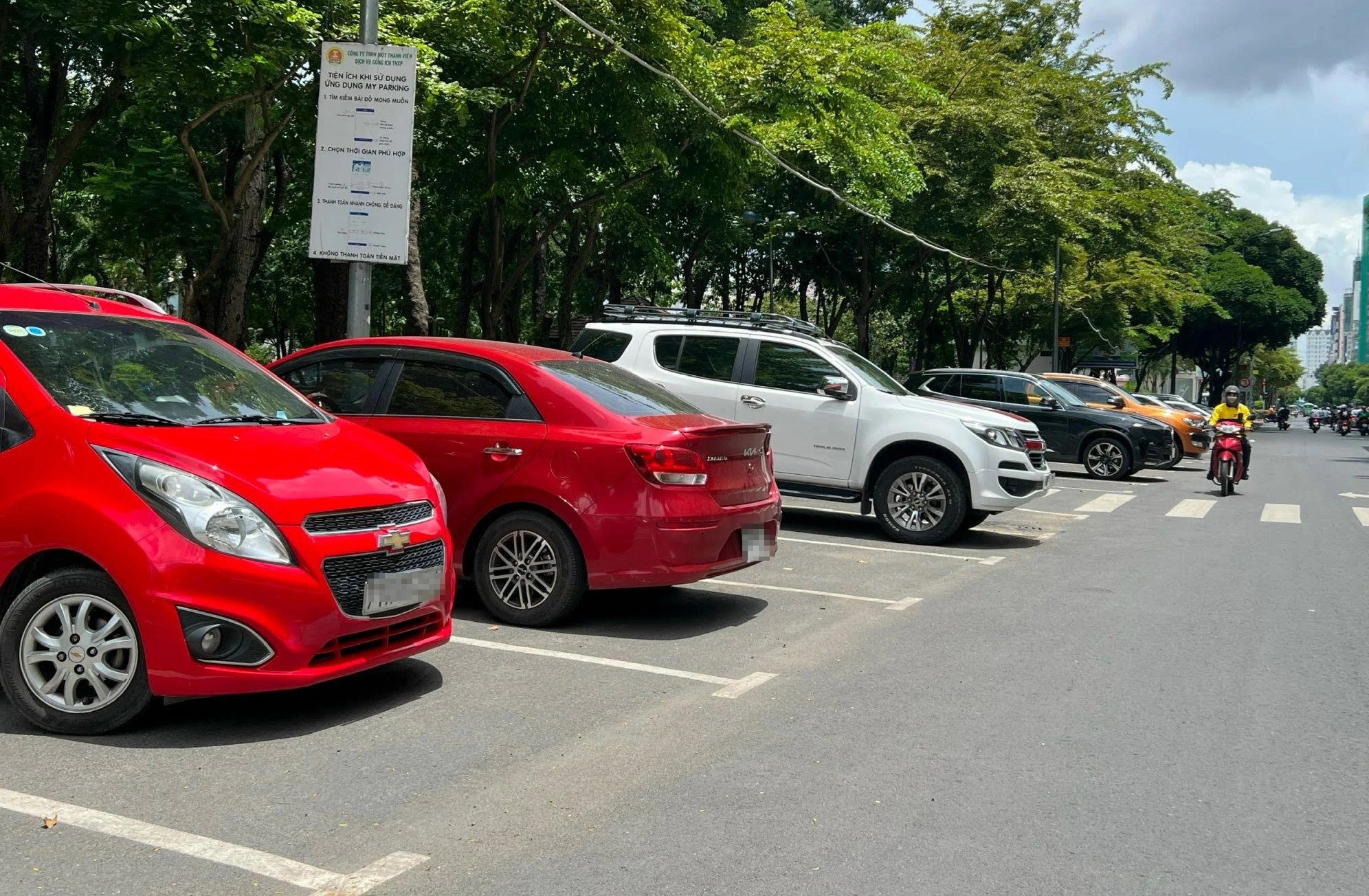 Lưu ý gì khi lái ô tô chơi tết?- Ảnh 1. Lưu ý gì khi lái ô tô chơi tết?- Ảnh 1.