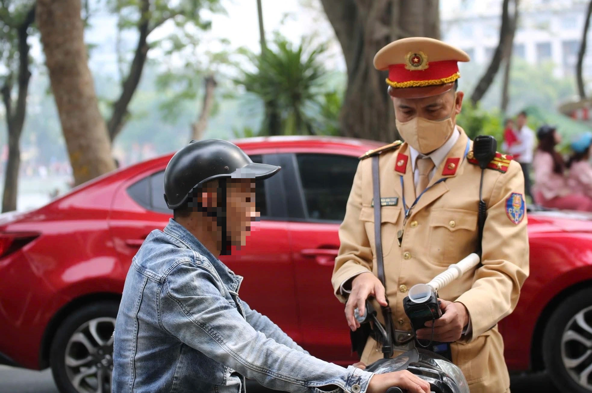 CSGT toàn quốc đồng loạt ra quân xử lý vi phạm nồng độ cồn- Ảnh 3.