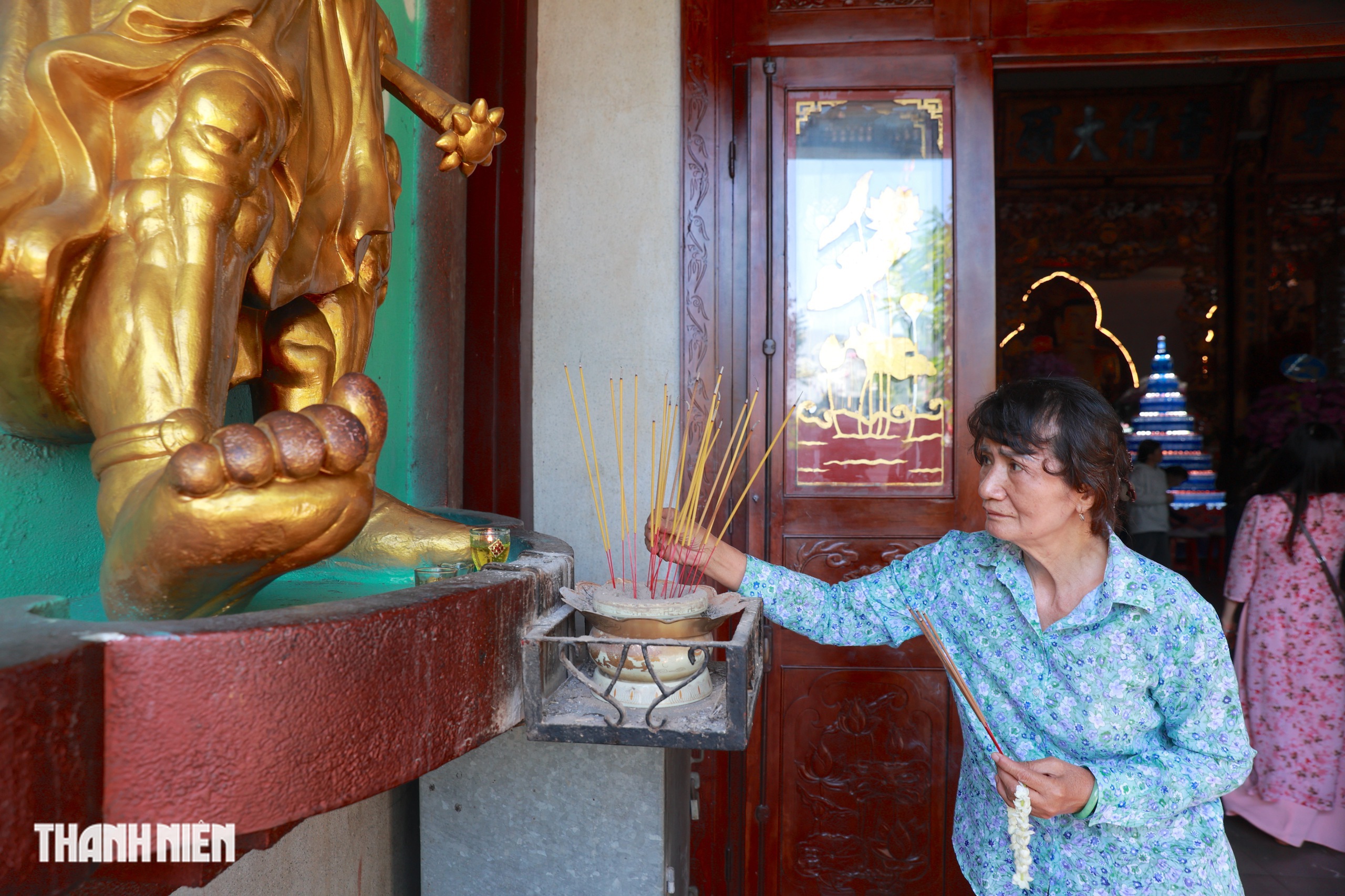 Đi chùa mùng 1 Tết Bính Ngọ ở TP.HCM cầu bình an, hạnh phúc- Ảnh 10. Đi chùa mùng 1 Tết Bính Ngọ ở TP.HCM cầu bình an, hạnh phúc- Ảnh 10.