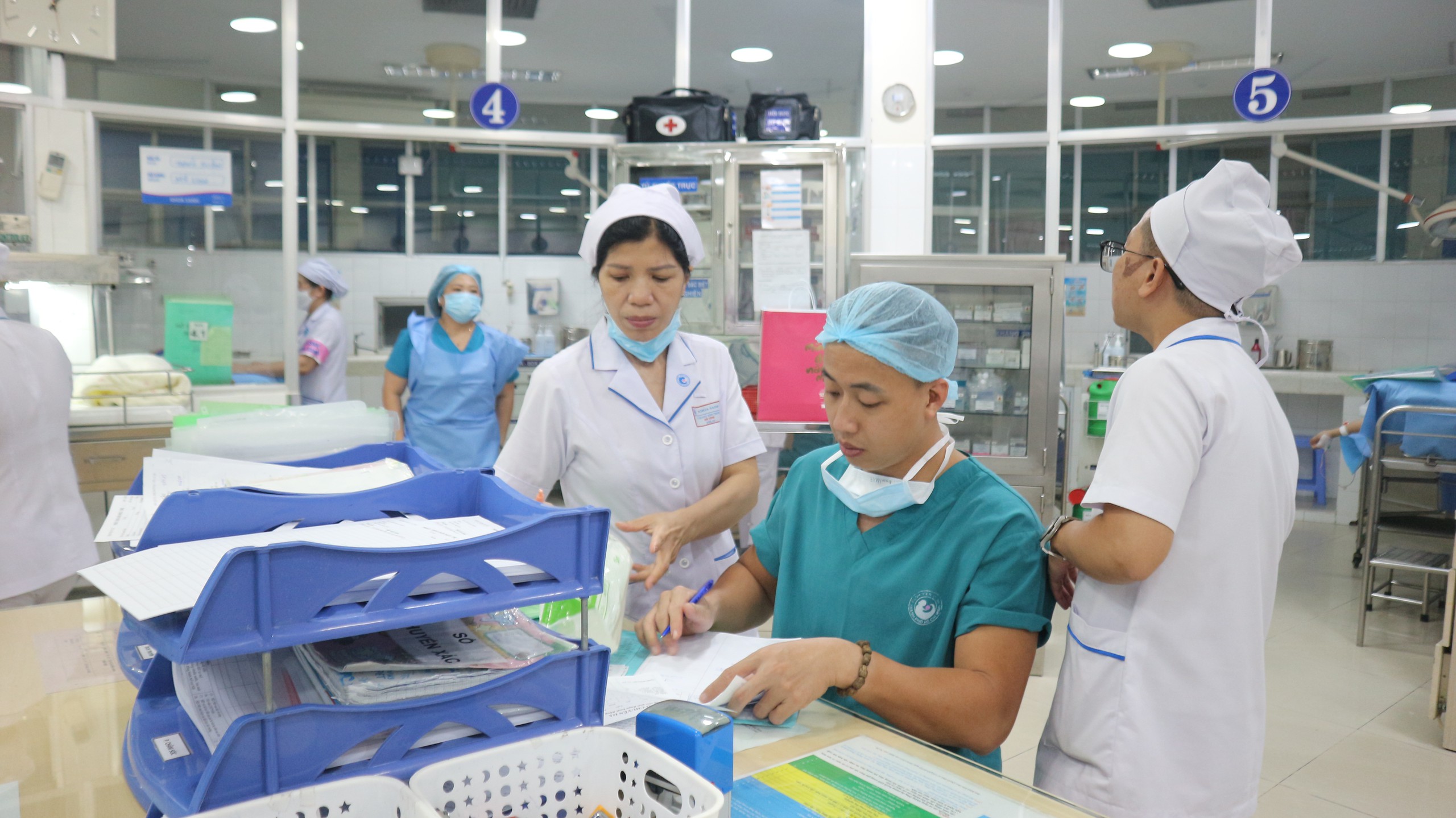 Ít ai biết tết của bác sĩ là thế này… - Ảnh 4.