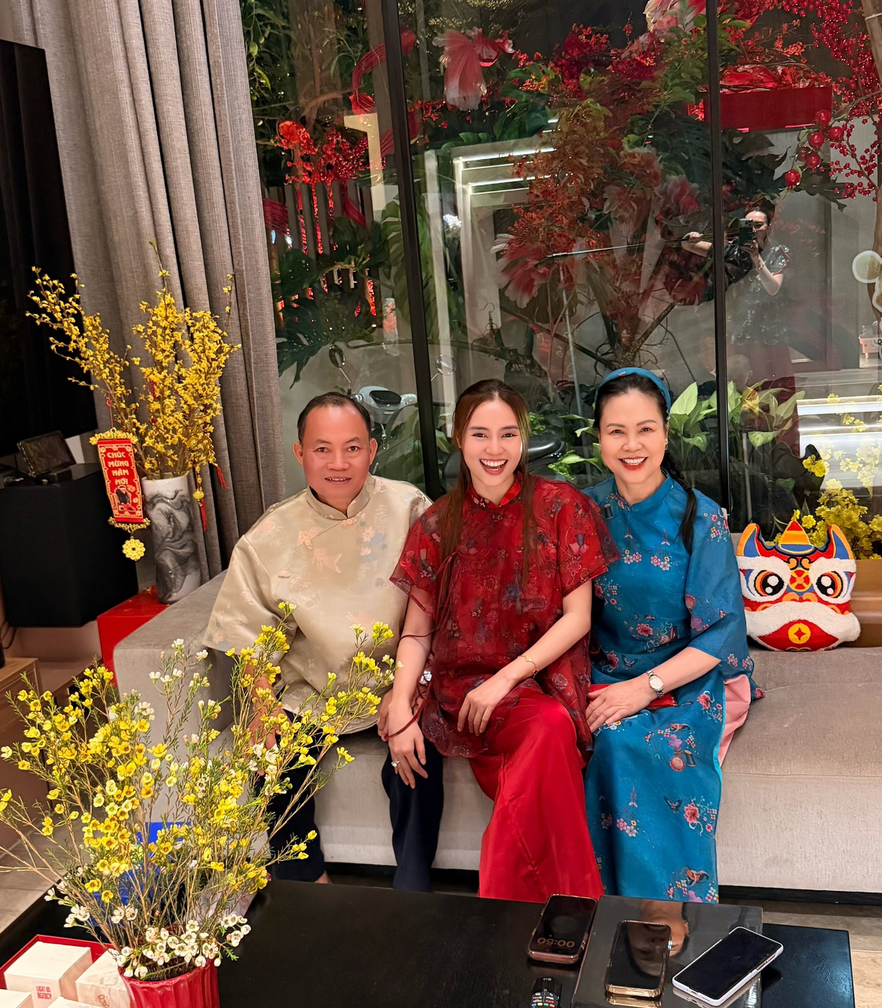 Con gái Quyền Linh 'gây sốt' trong ngày đầu năm- Ảnh 5.