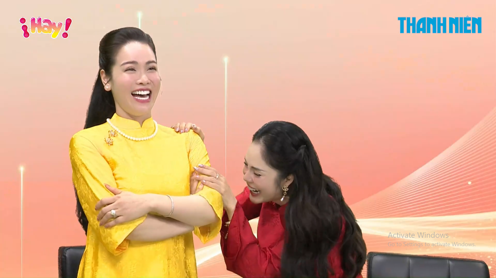 Dương Cẩm Lynh 't&eacute; ngửa' v&igrave; thử th&aacute;ch khả năng vũ đạo - Ảnh 1.