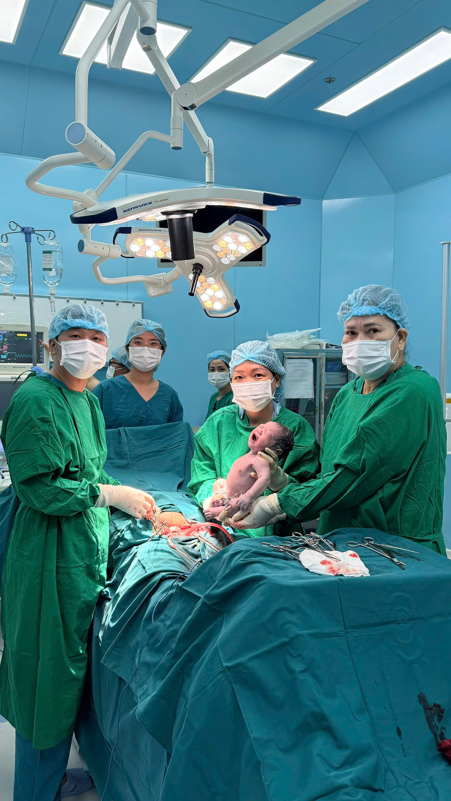 Ít ai biết tết của bác sĩ là thế này… - Ảnh 12.