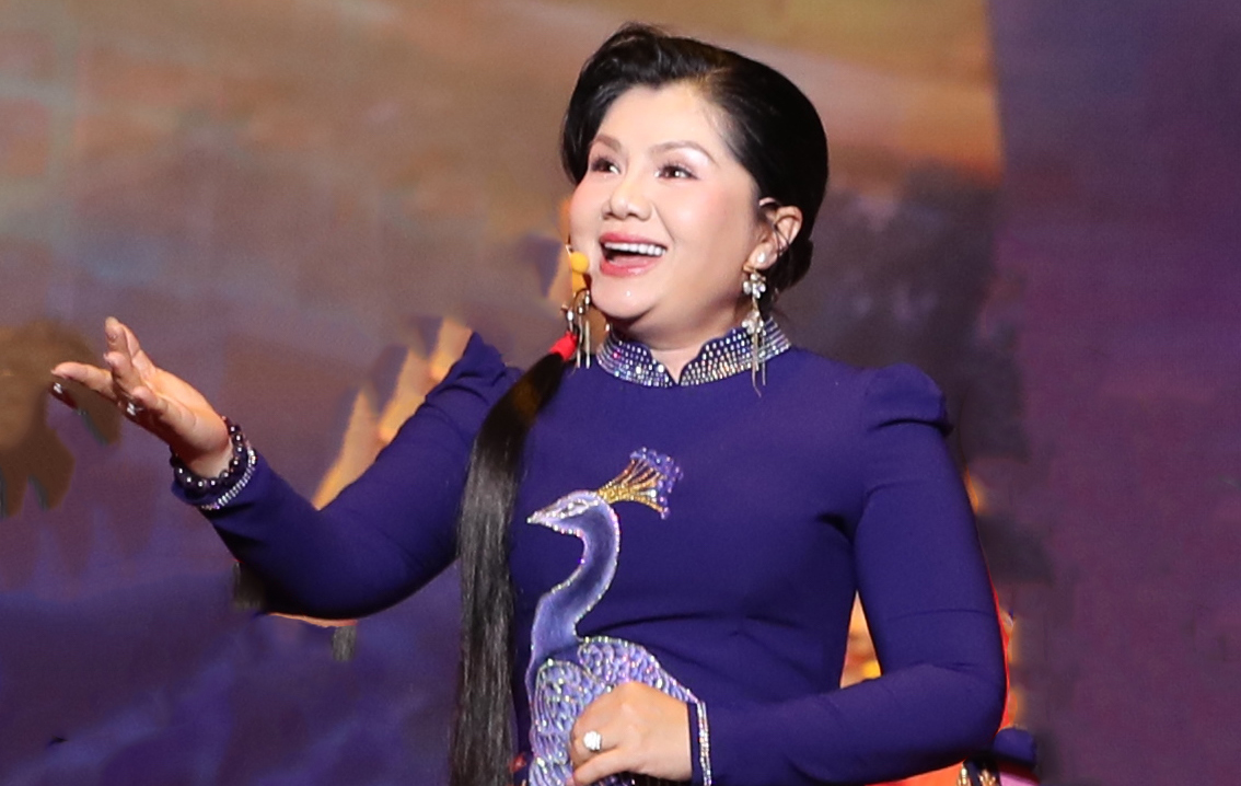 Nghệ sĩ cải lương Tú Sương nói về việc bị so sánh với Quế Trân, Trinh Trinh- Ảnh 1.