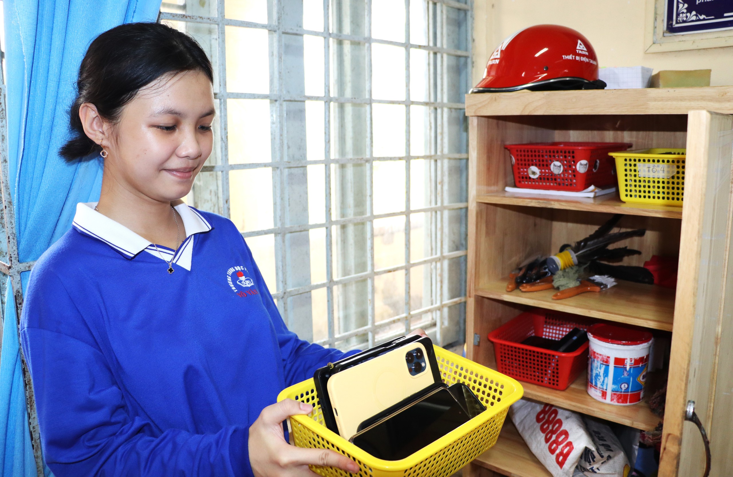 Trường học siết điện thoại, khi giờ ra chơi trở lại đúng nghĩa tuổi học trò - Ảnh 3.