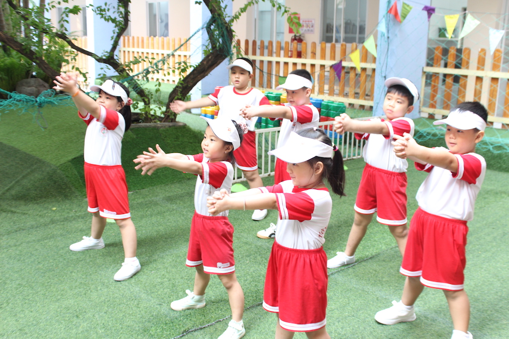 Mùng 3 tết thầy: Thăm trường mầm non 48 năm tuổi ở TP.HCM - Ảnh 3.