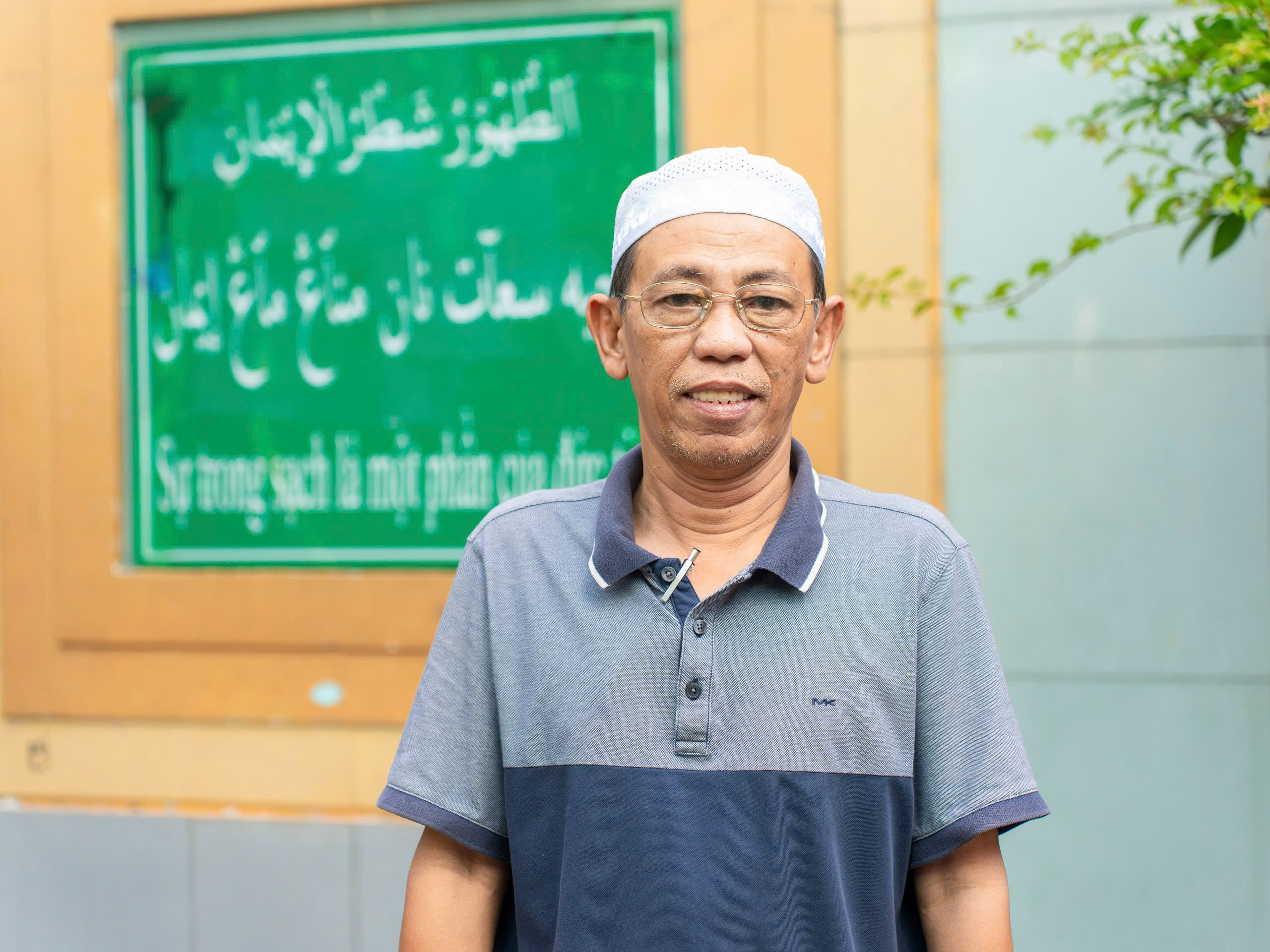 Mùng 2 tết ở hẻm kiêng rượu bia, không ăn thịt heo ở TP.HCM có gì? - Ảnh 9.