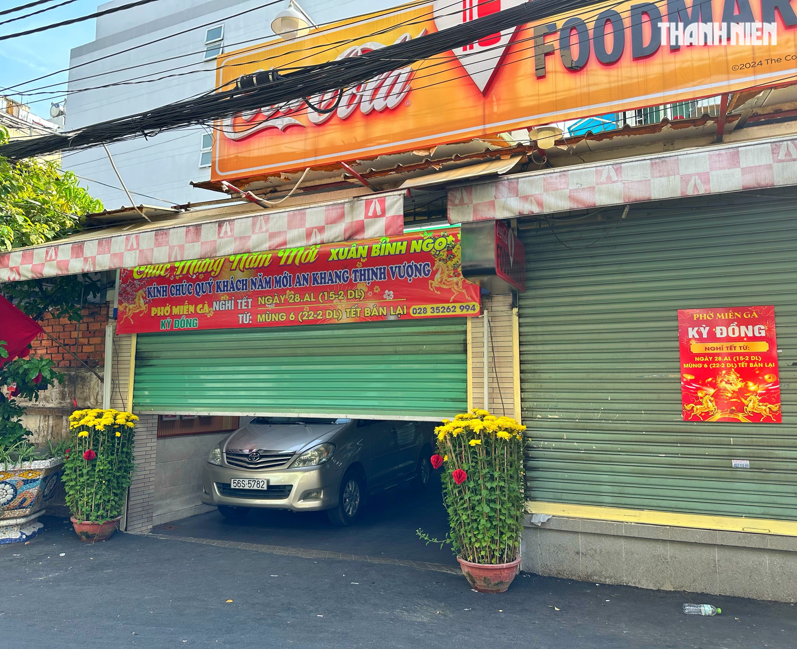 M&ugrave;ng 3 tết, đường phố TP.HCM vẫn tho&aacute;ng: Qu&aacute;n ăn nghỉ tết m&ugrave;ng mấy b&aacute;n lại? - Ảnh 6.