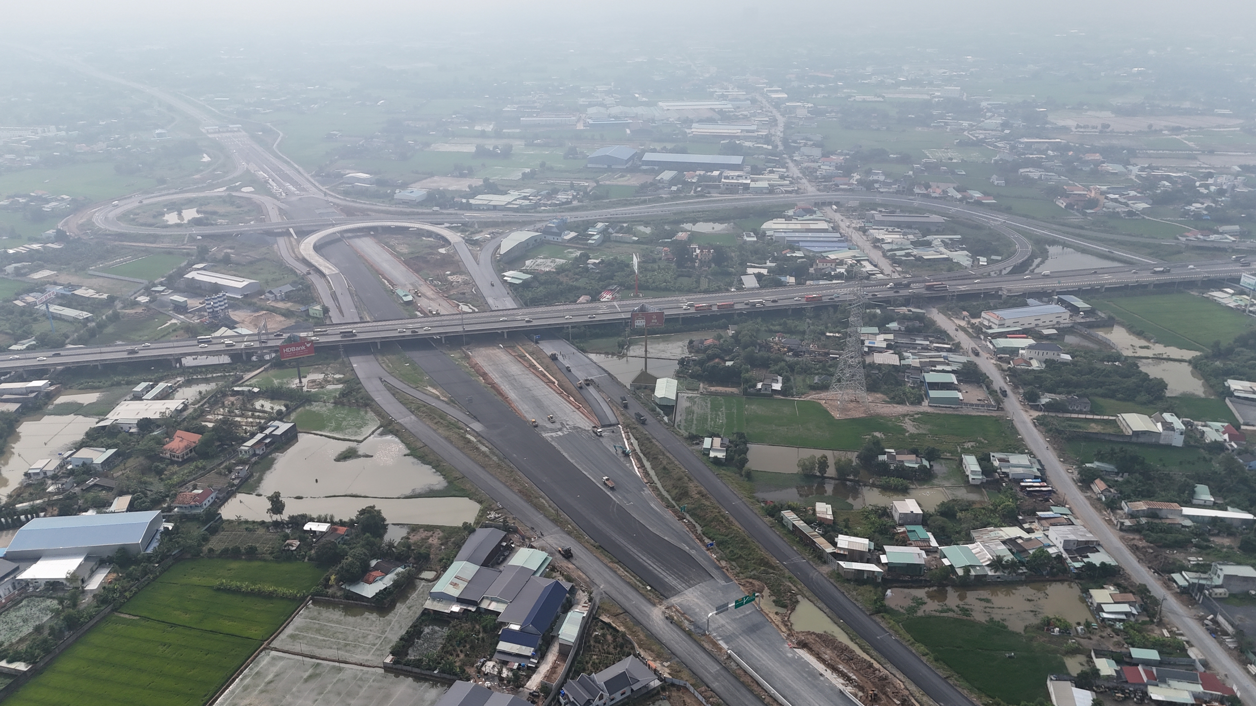 Tây Ninh sắp có loạt dự án giao thông để tạo cú hích cho nền kinh tế- Ảnh 1. Tây Ninh sắp có loạt dự án giao thông để tạo cú hích cho nền kinh tế- Ảnh 1.