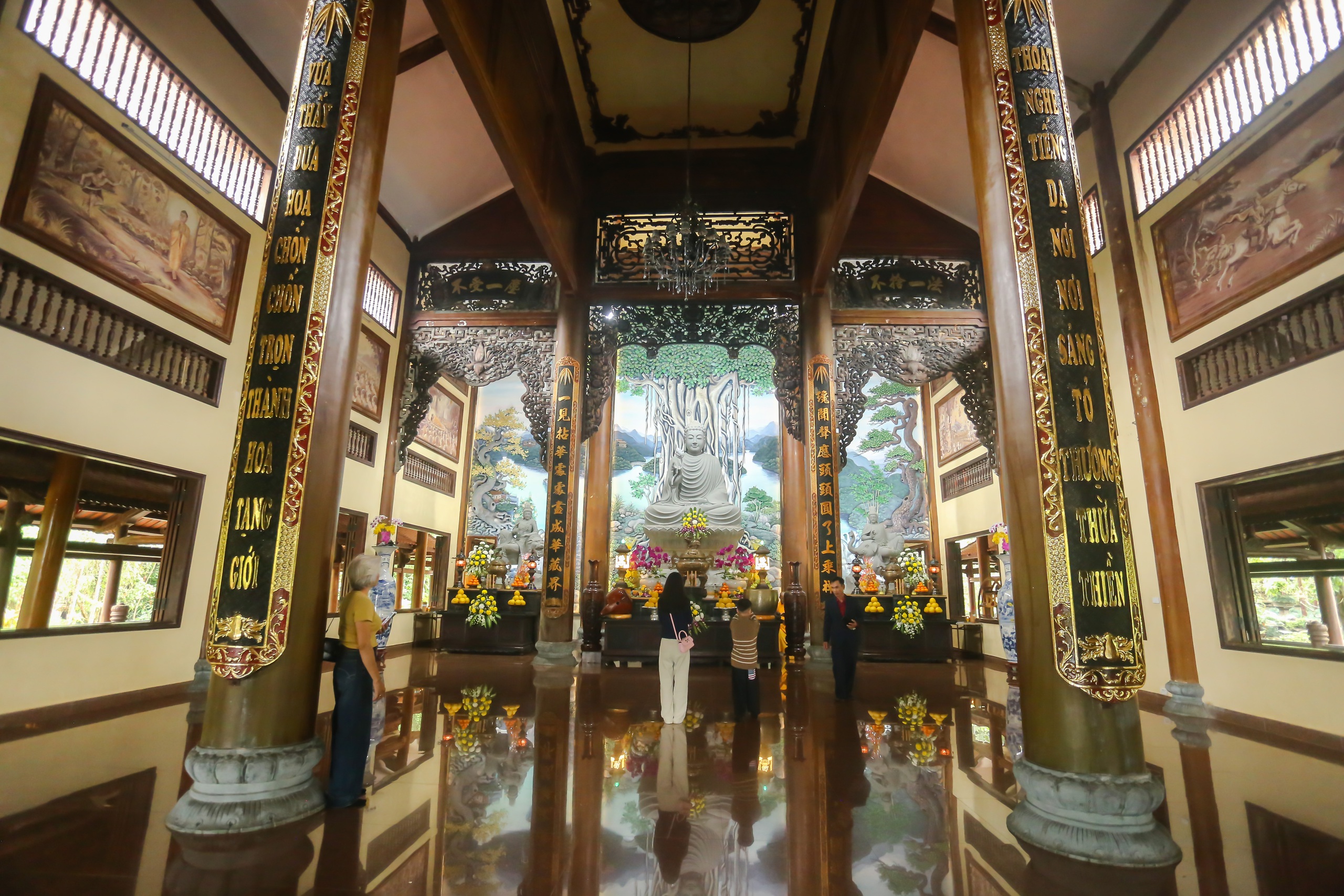 Chinh phục 172 bậc thang đến Thiền viện Tr&uacute;c L&acirc;m Bạch M&atilde; để cầu an đầu năm- Ảnh 11.