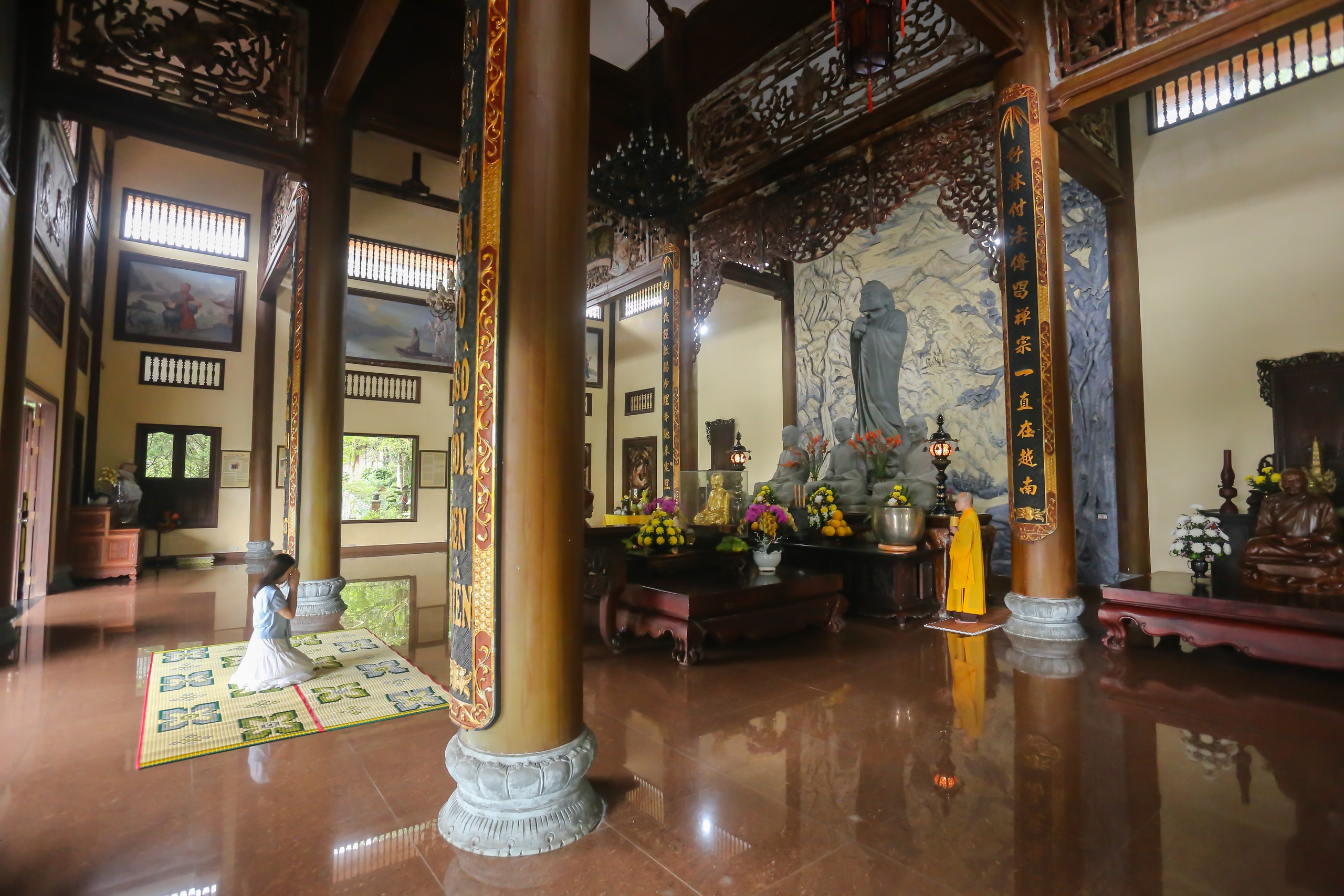 Chinh phục 172 bậc thang đến Thiền viện Tr&uacute;c L&acirc;m Bạch M&atilde; để cầu an đầu năm- Ảnh 15.