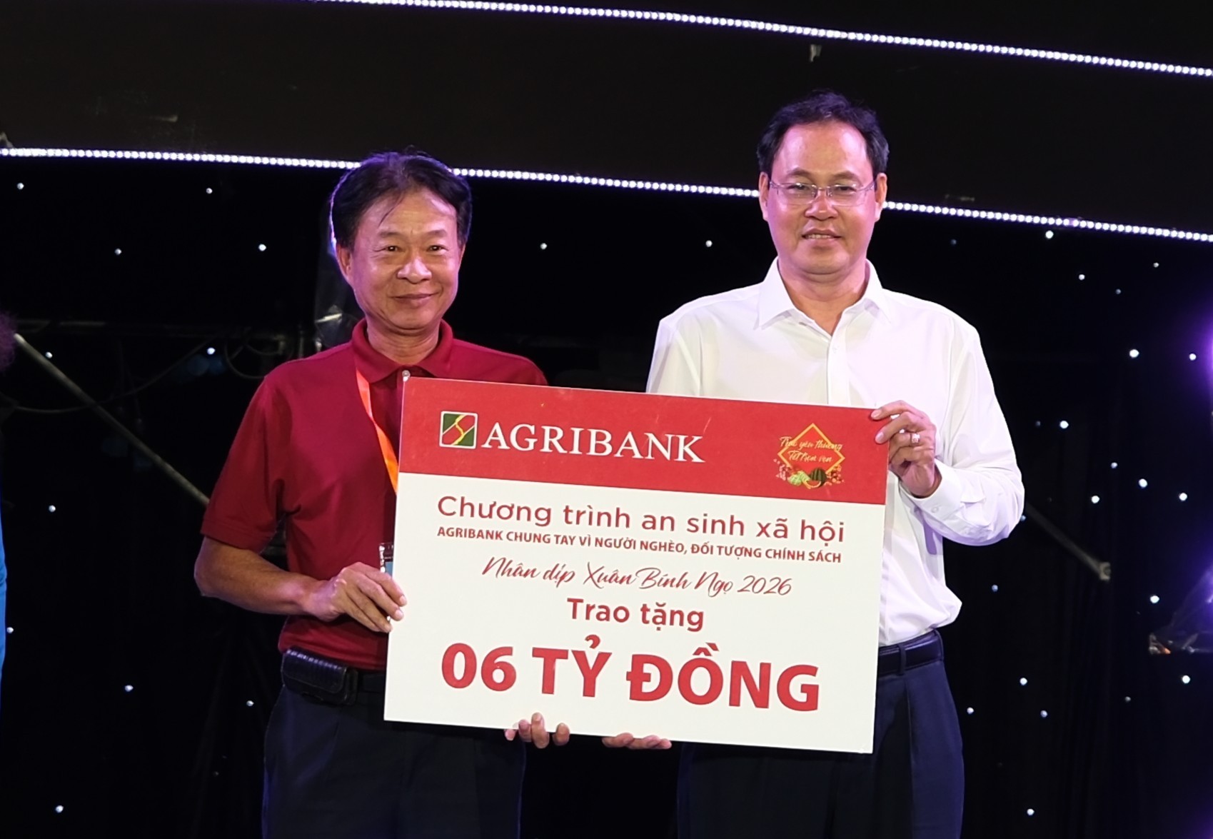 Agribank hỗ trợ người nghèo, đối tượng chính sách tại TP.HCM nhân dịp Tết Bính Ngọ- Ảnh 1. Agribank hỗ trợ người nghèo, đối tượng chính sách tại TP.HCM nhân dịp Tết Bính Ngọ- Ảnh 1.